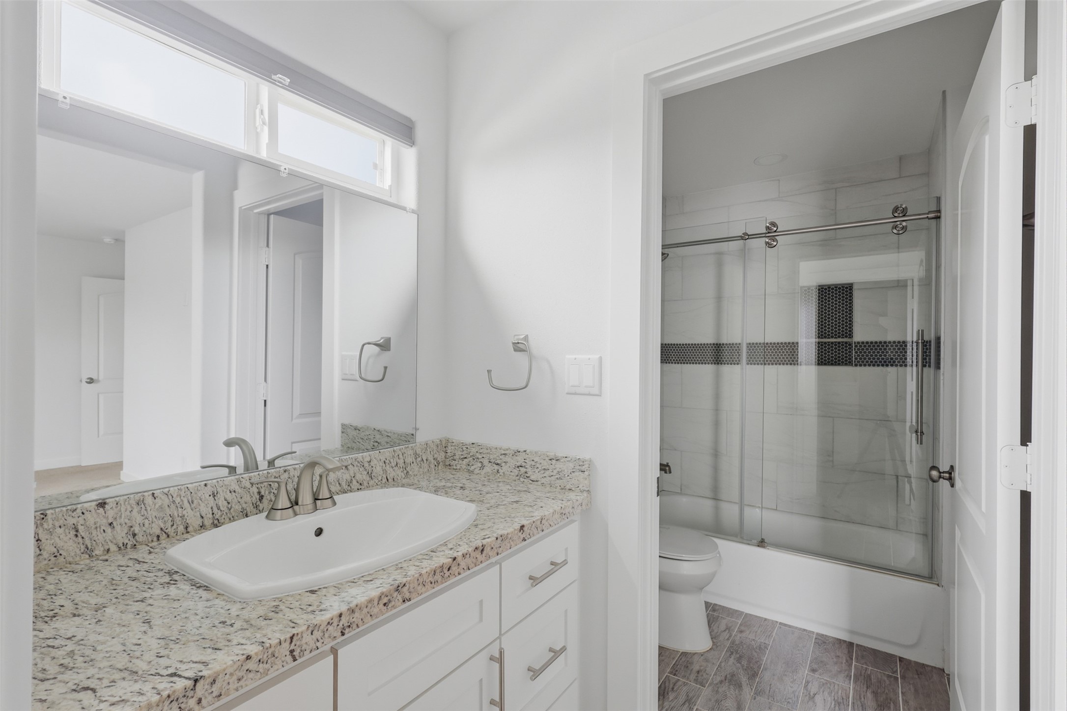 913 Turner Drive B Property Photo 12