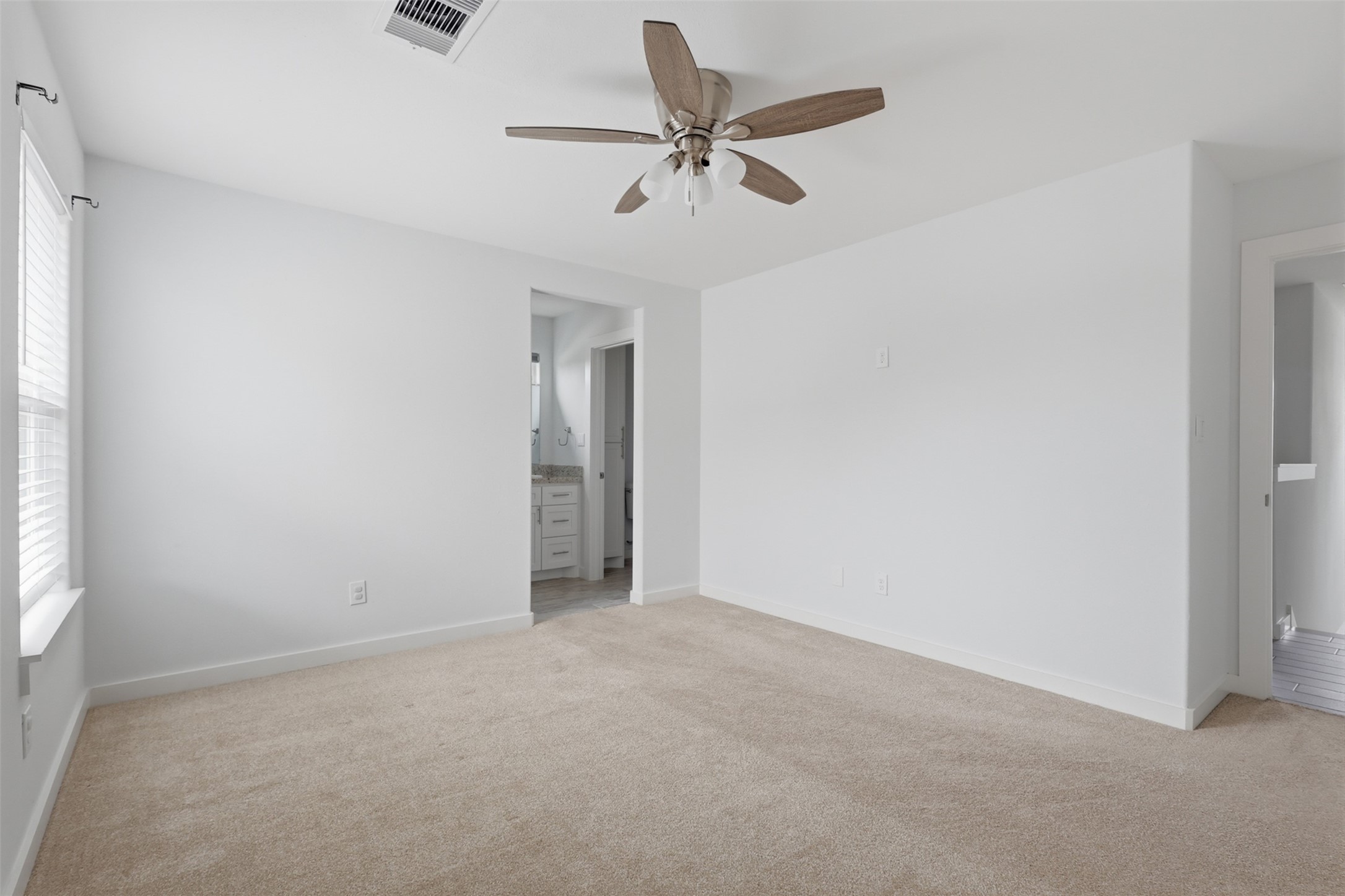 913 Turner Drive B Property Photo 19