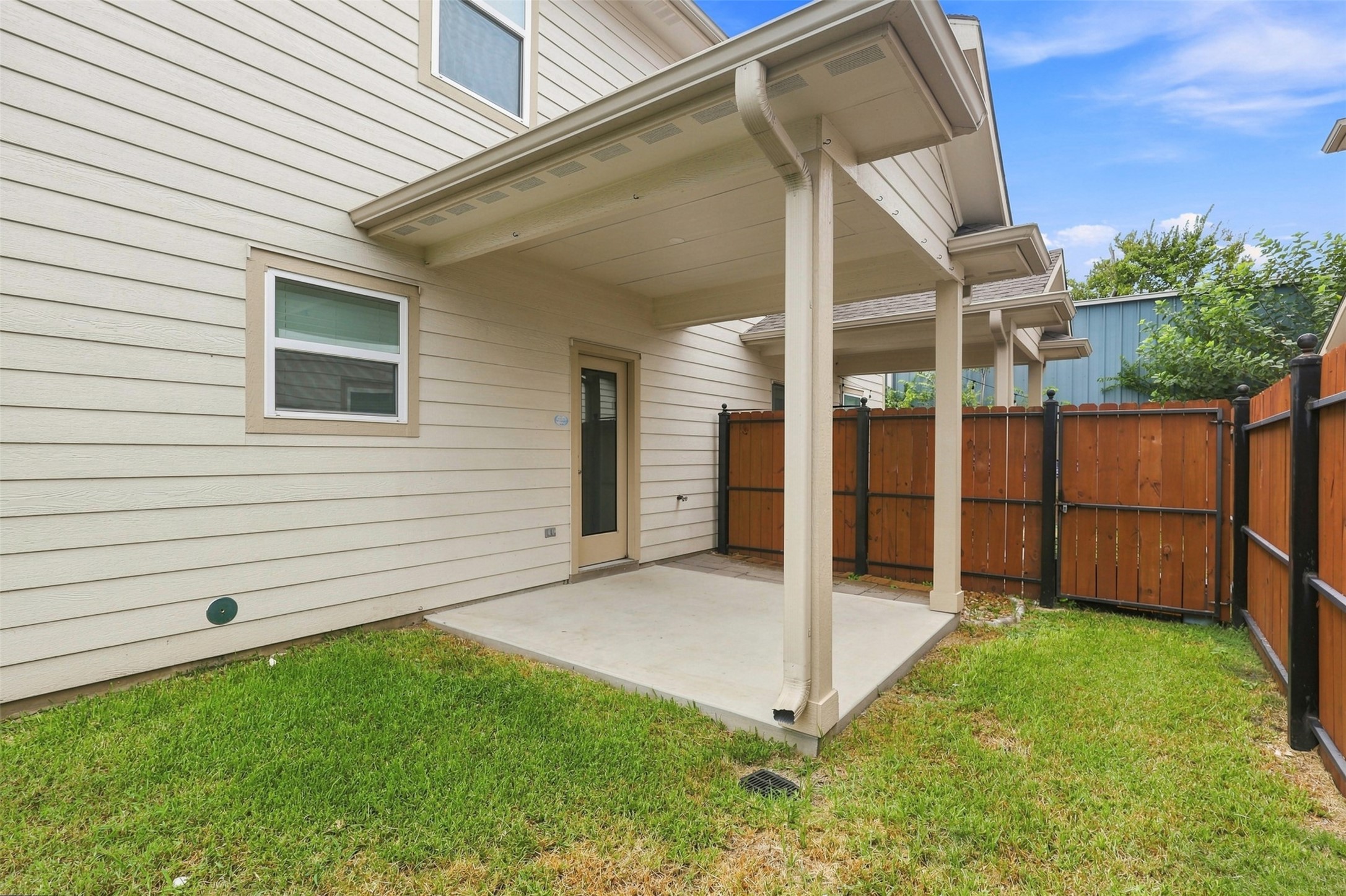 913 Turner Drive B Property Photo 23