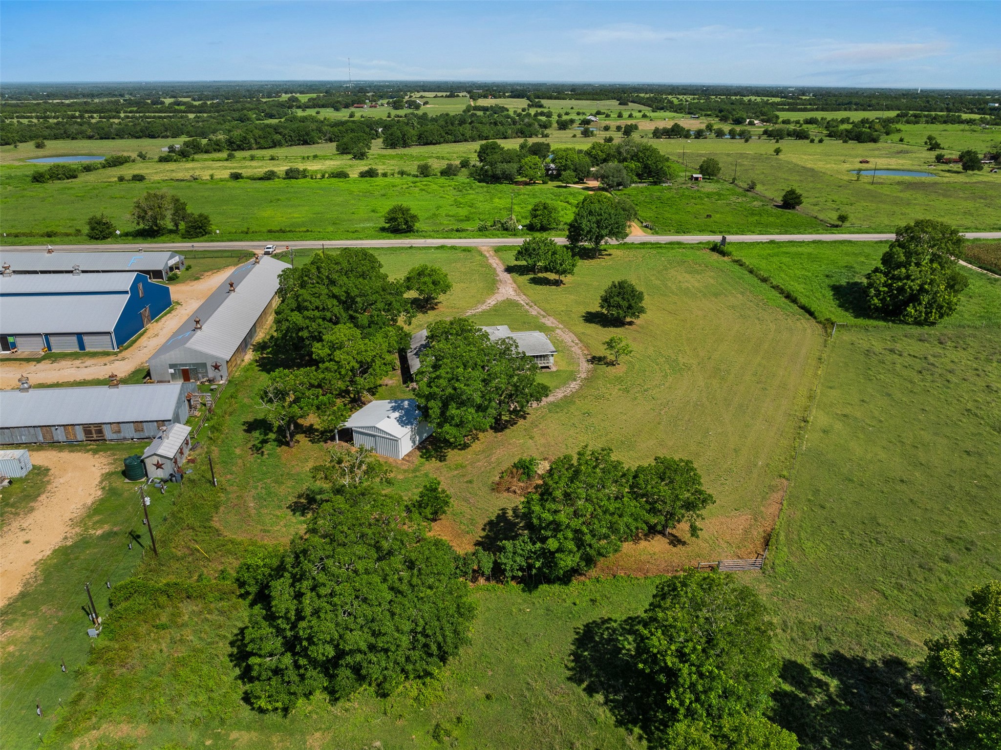 1619 Tx-237 Property Photo 10
