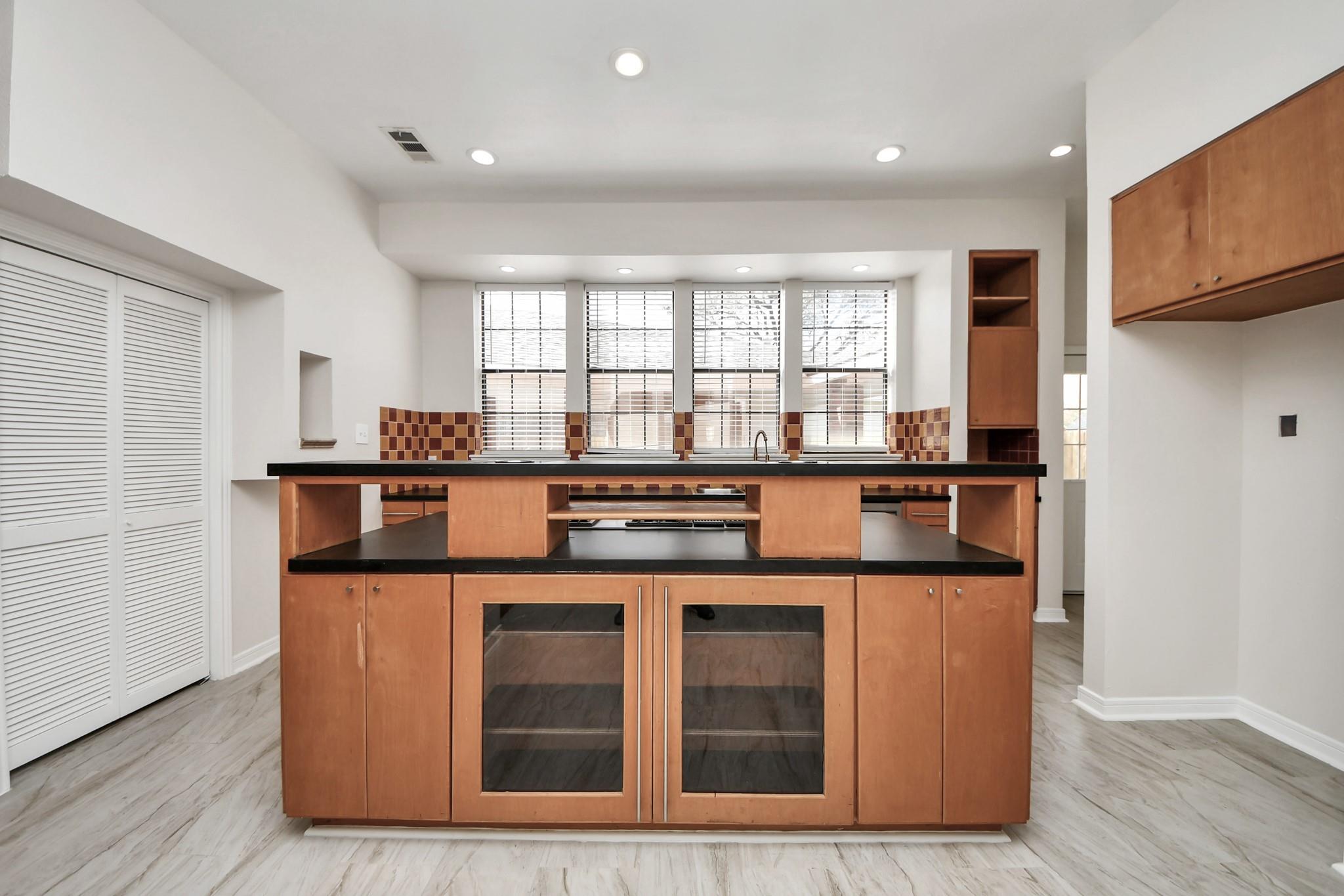 9803 Sage Lee Drive, Houston Tx 77089 Property Photo 15
