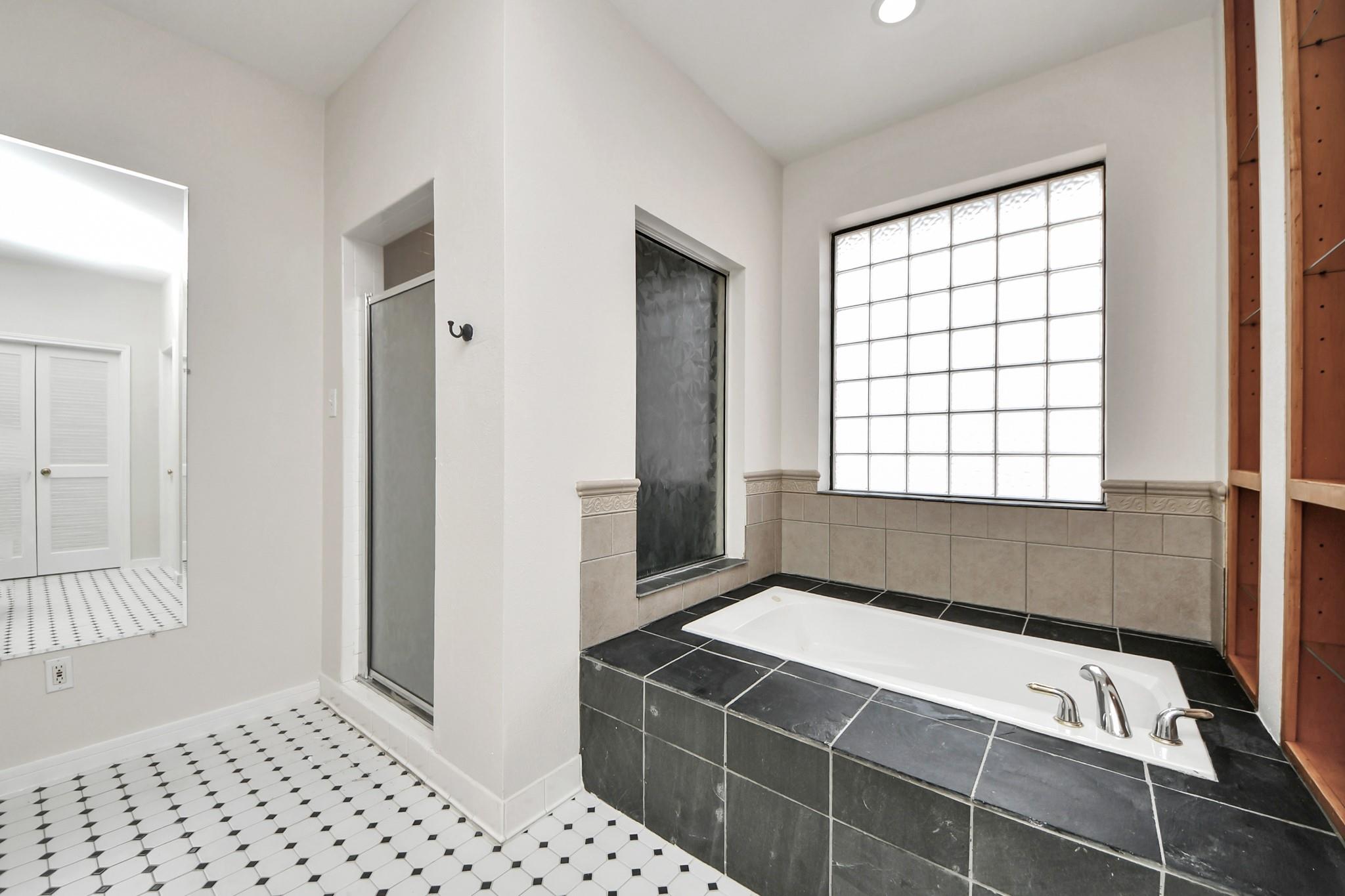9803 Sage Lee Drive, Houston Tx 77089 Property Photo 38