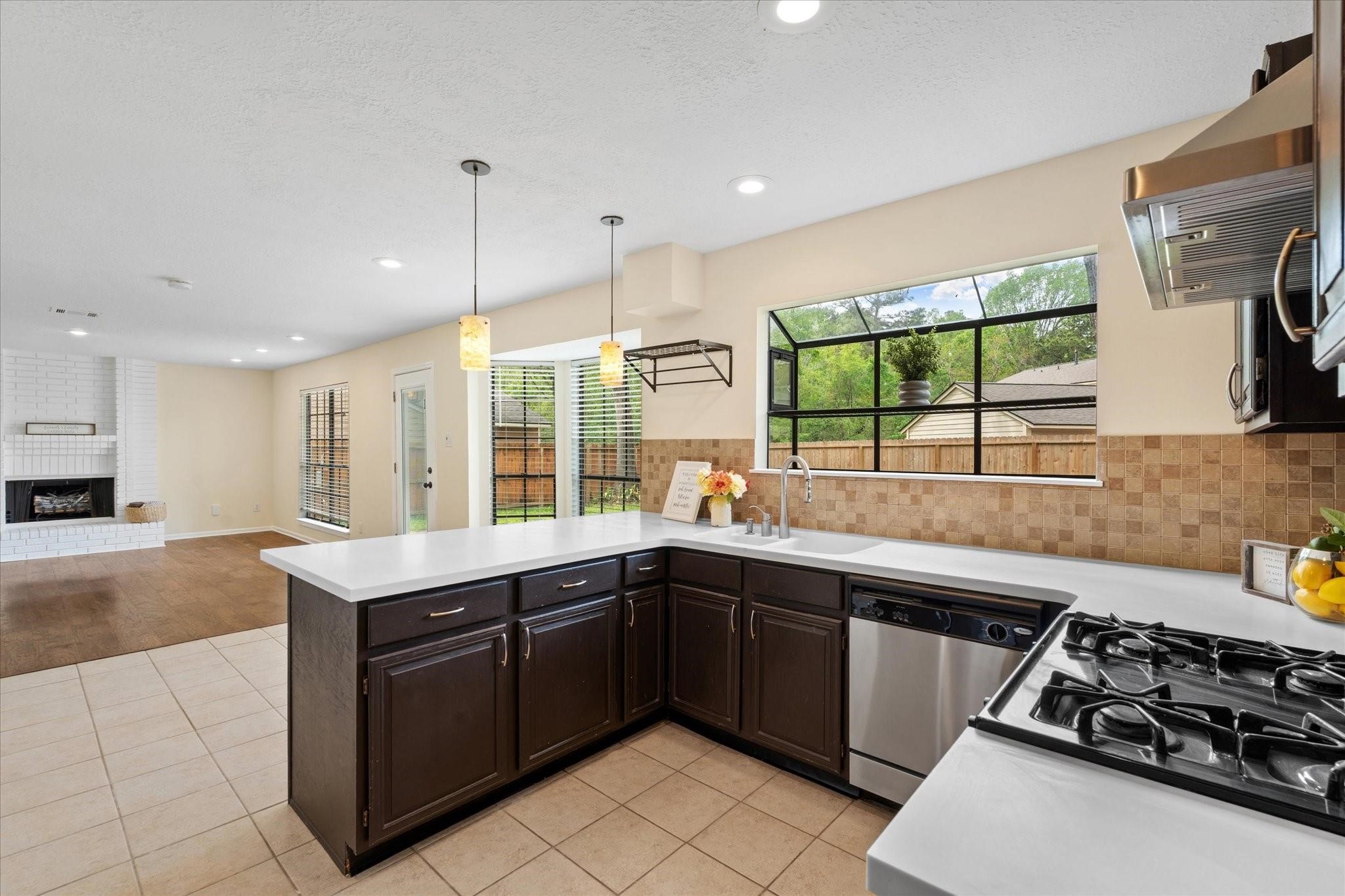 3807 Forest Village Drive Property Photo 9