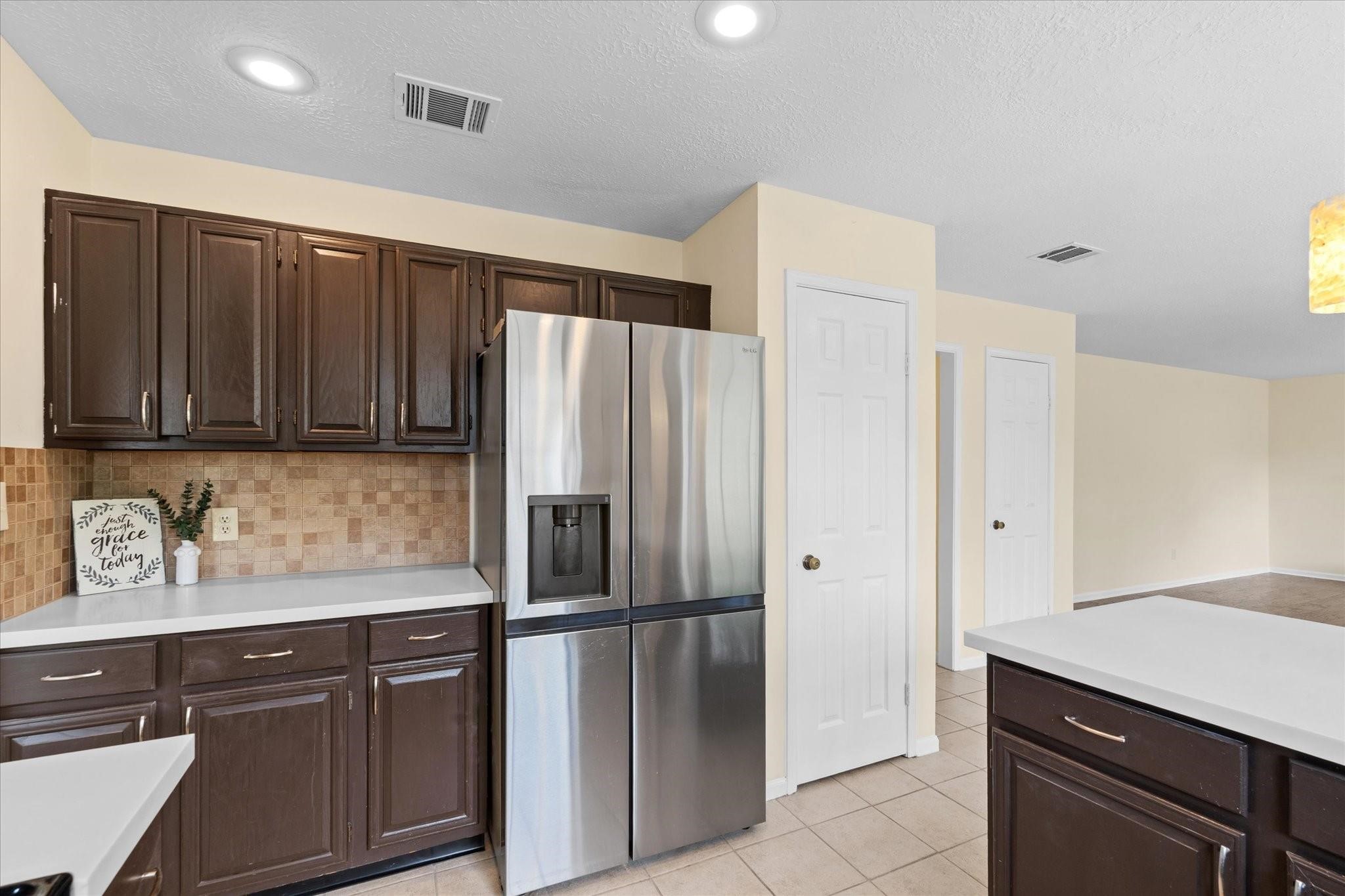 3807 Forest Village Drive Property Photo 11