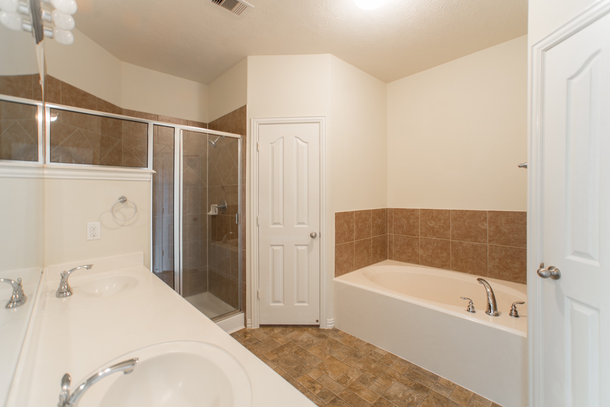 25531 Forest Springs Lake Property Photo 33