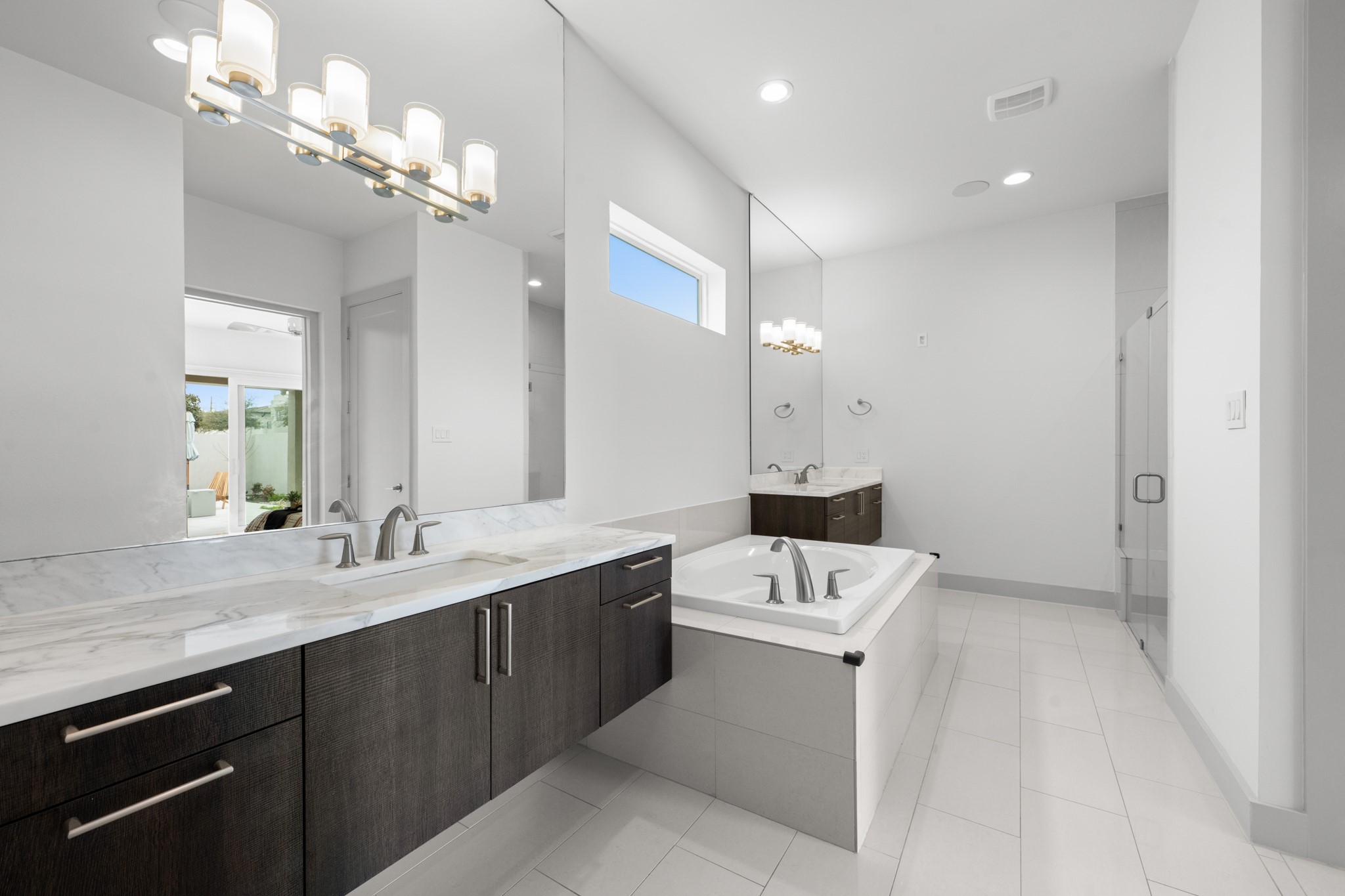 11511 Royal Plain Avenue Property Photo 3