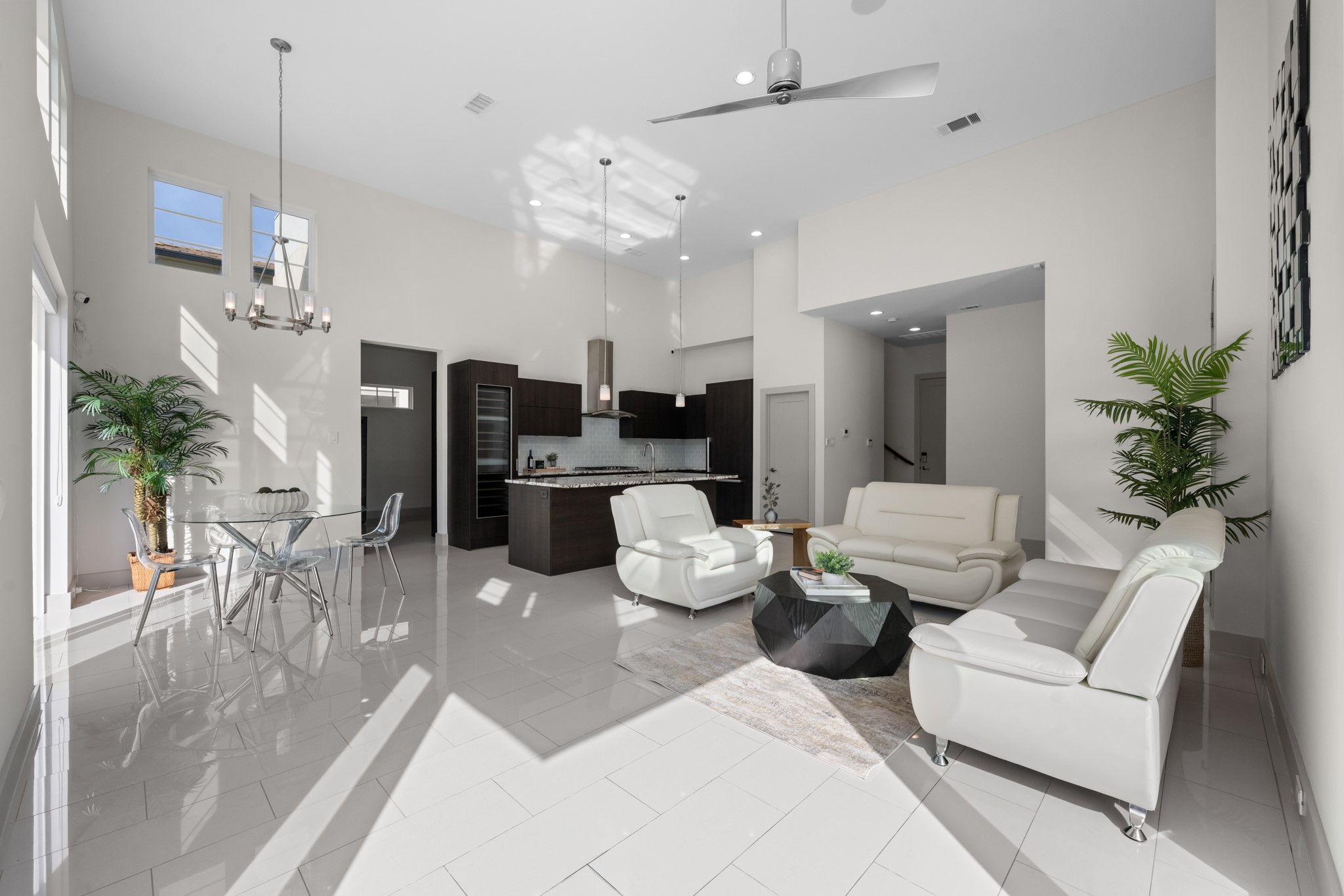 11511 Royal Plain Avenue Property Photo 10