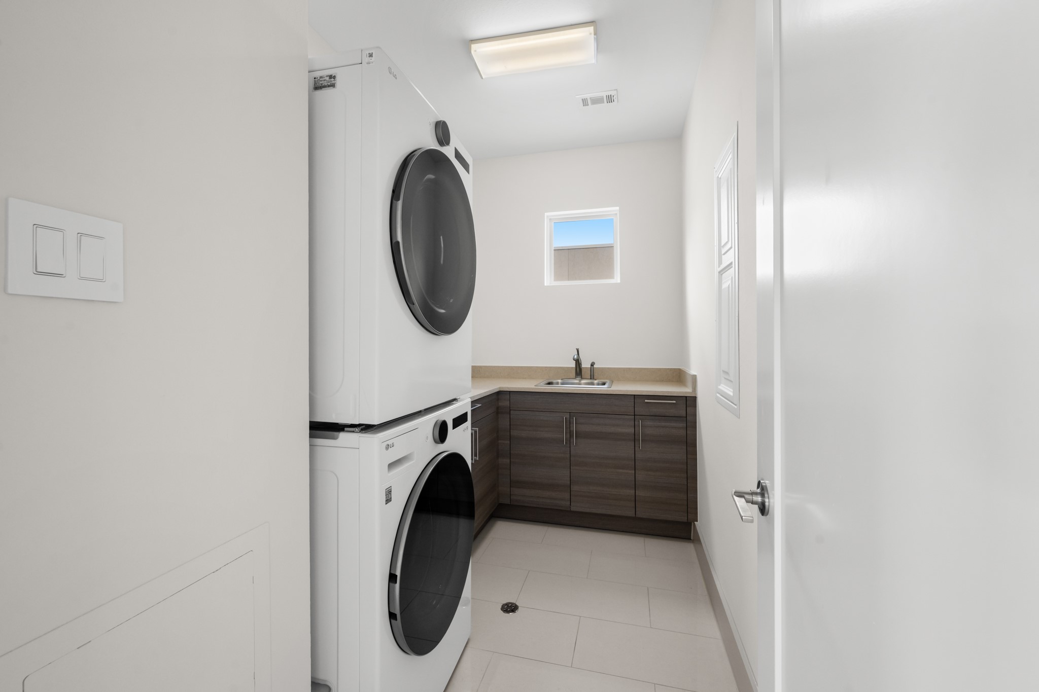 11511 Royal Plain Avenue Property Photo 33