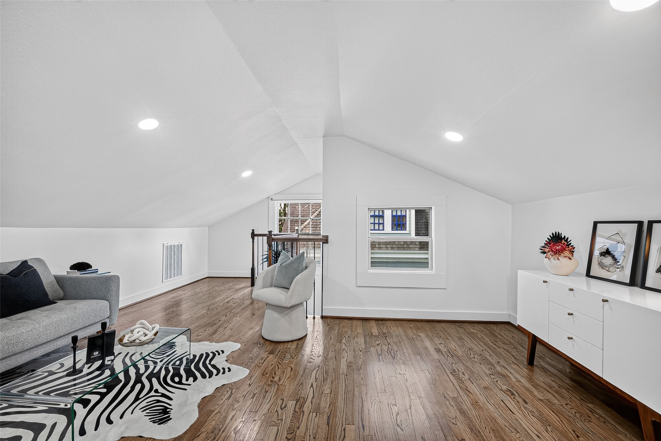 904 Arlington Street Property Photo 36