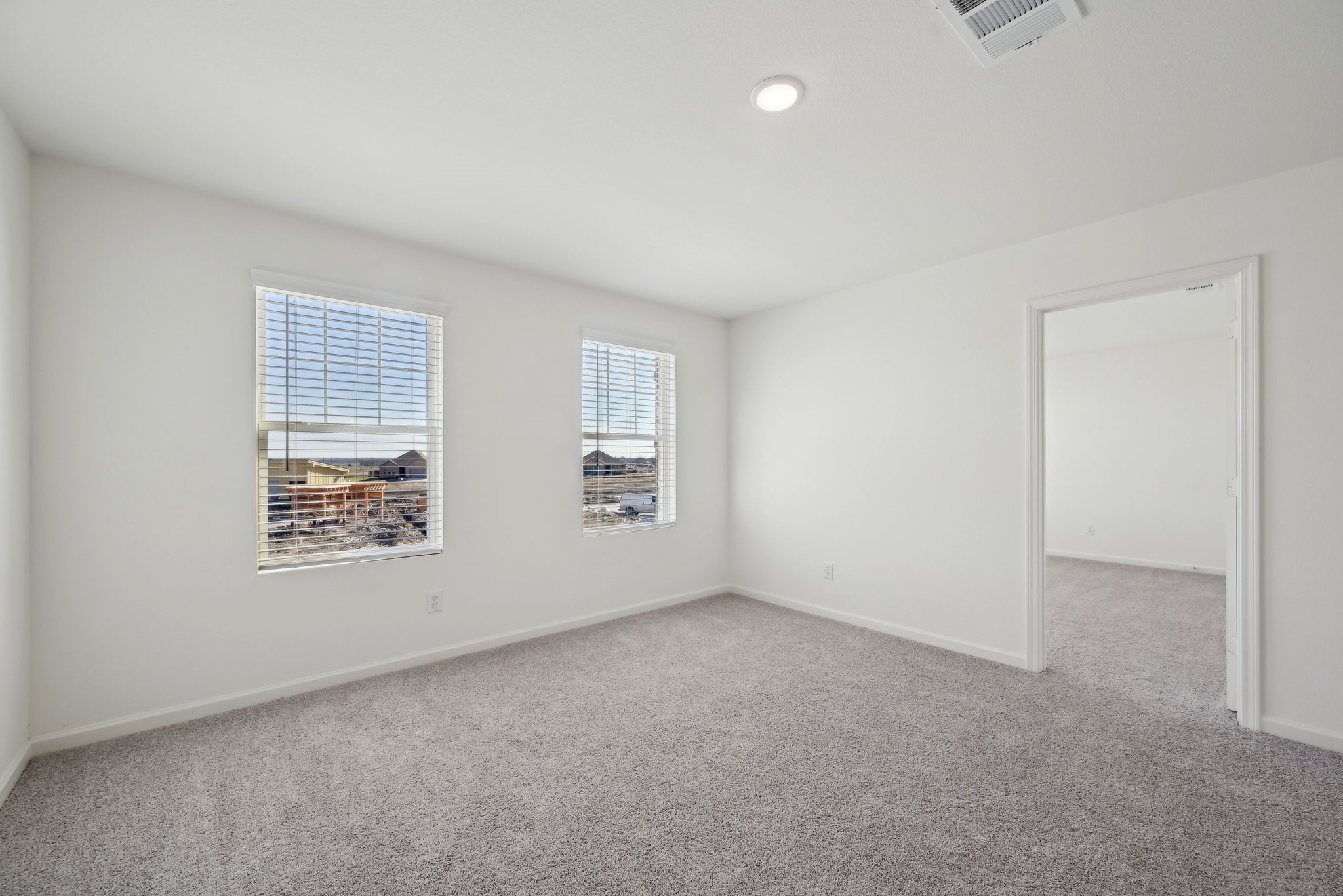 15903 Manor Cove Lane Property Photo 9