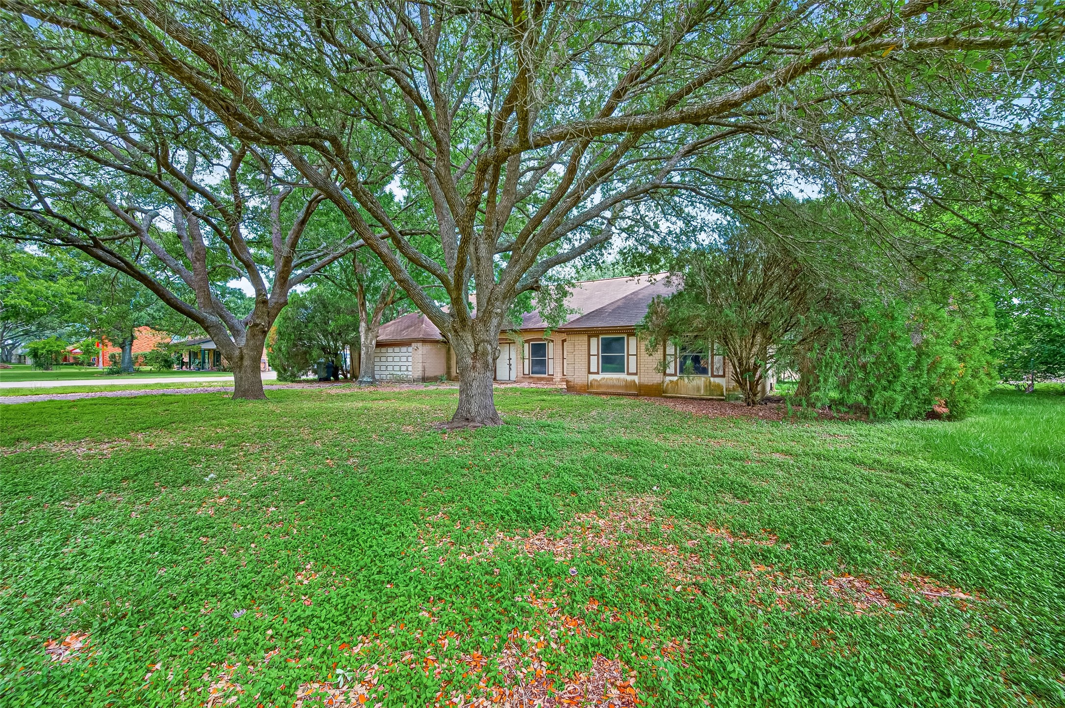 1 Shantilly Lane Property Photo 3