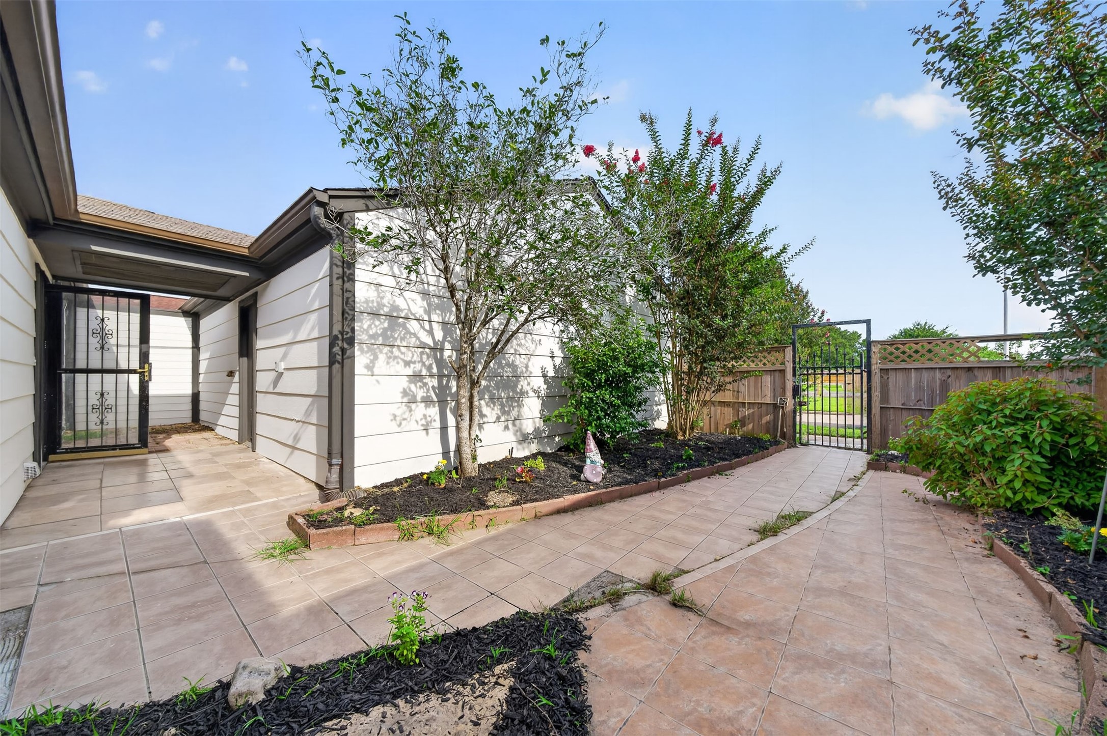 6 Quailwood Drive Property Photo 4