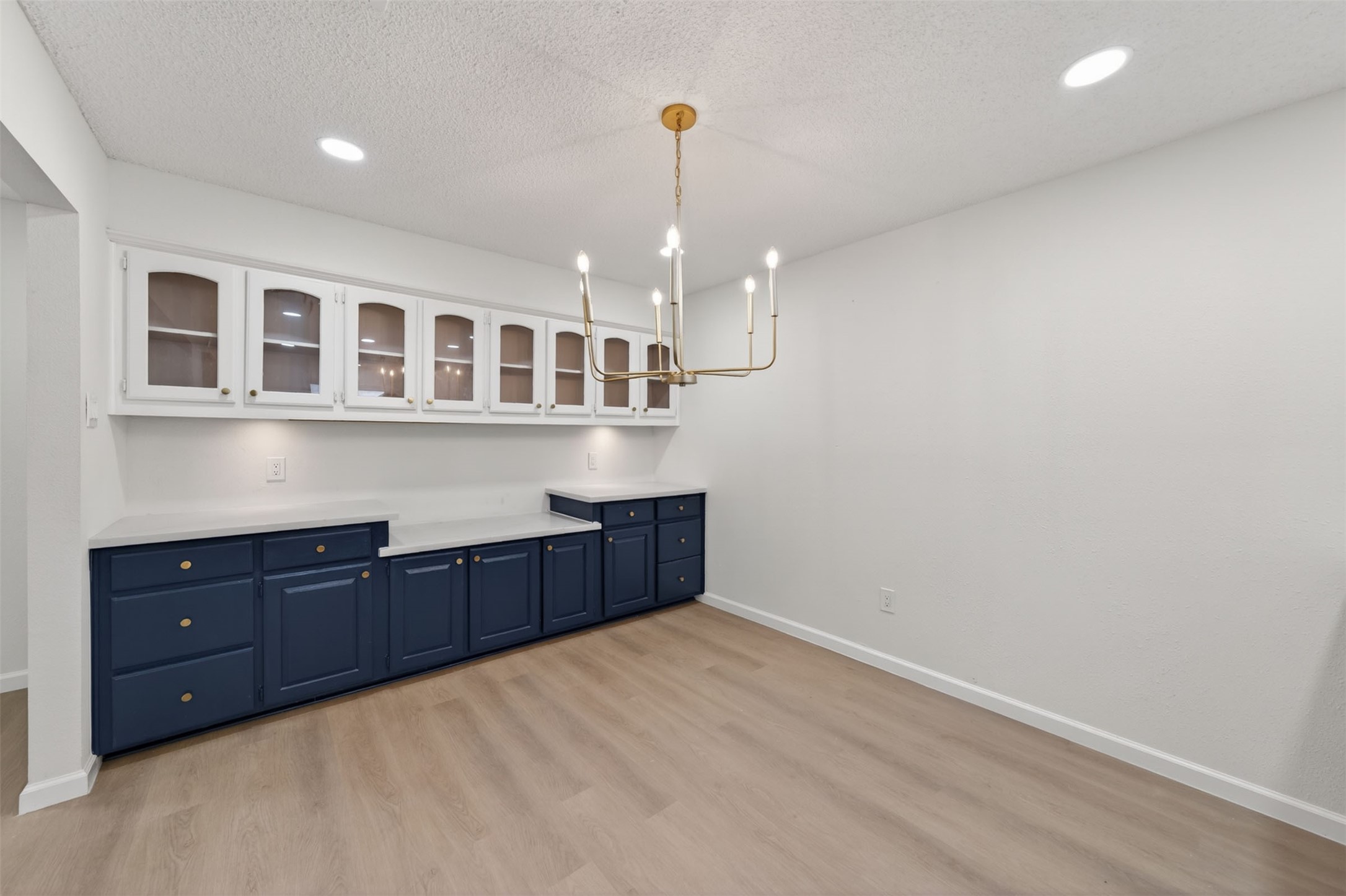 6 Quailwood Drive Property Photo 15
