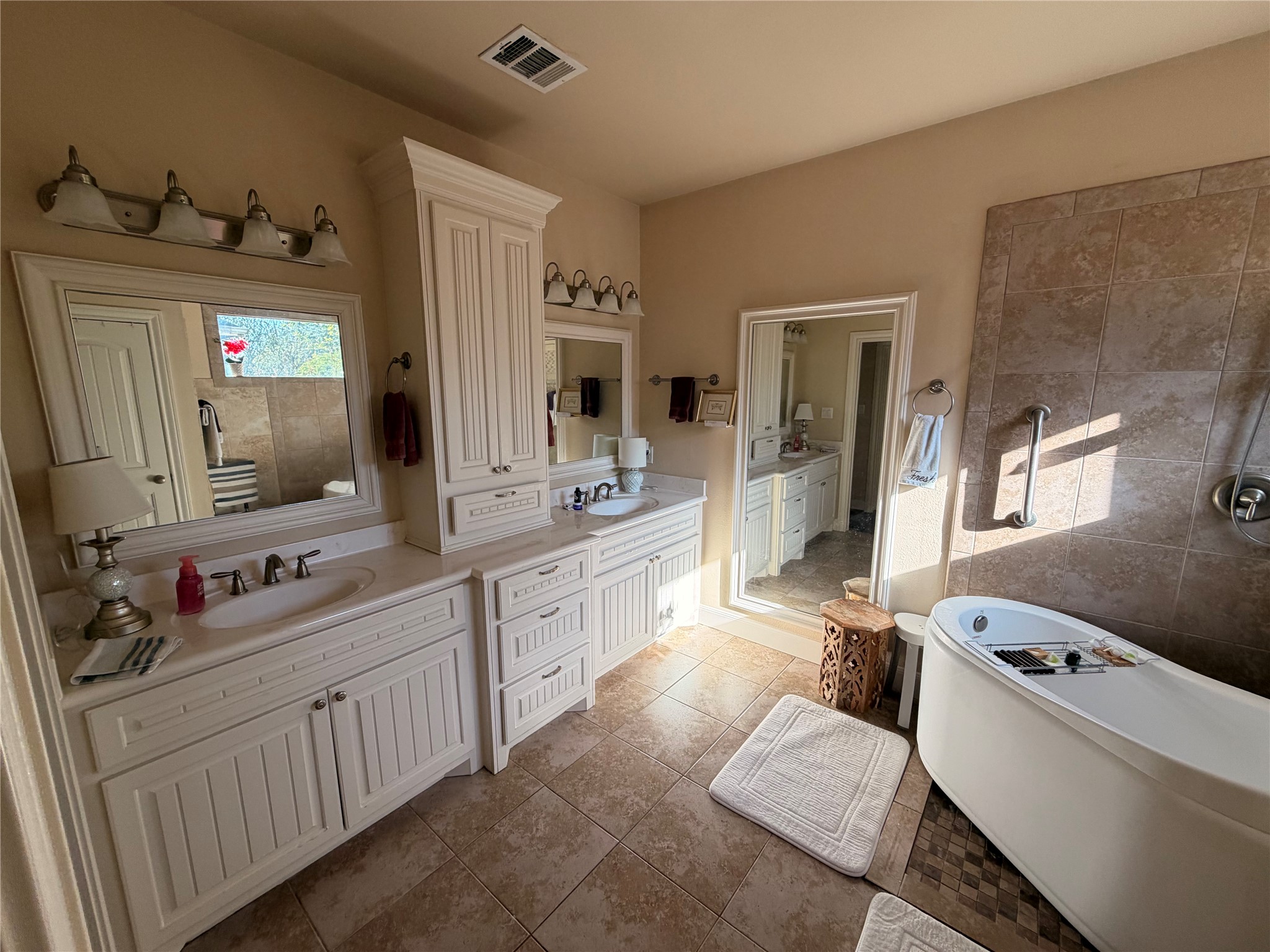 136 Wick Willow Road Property Photo 16