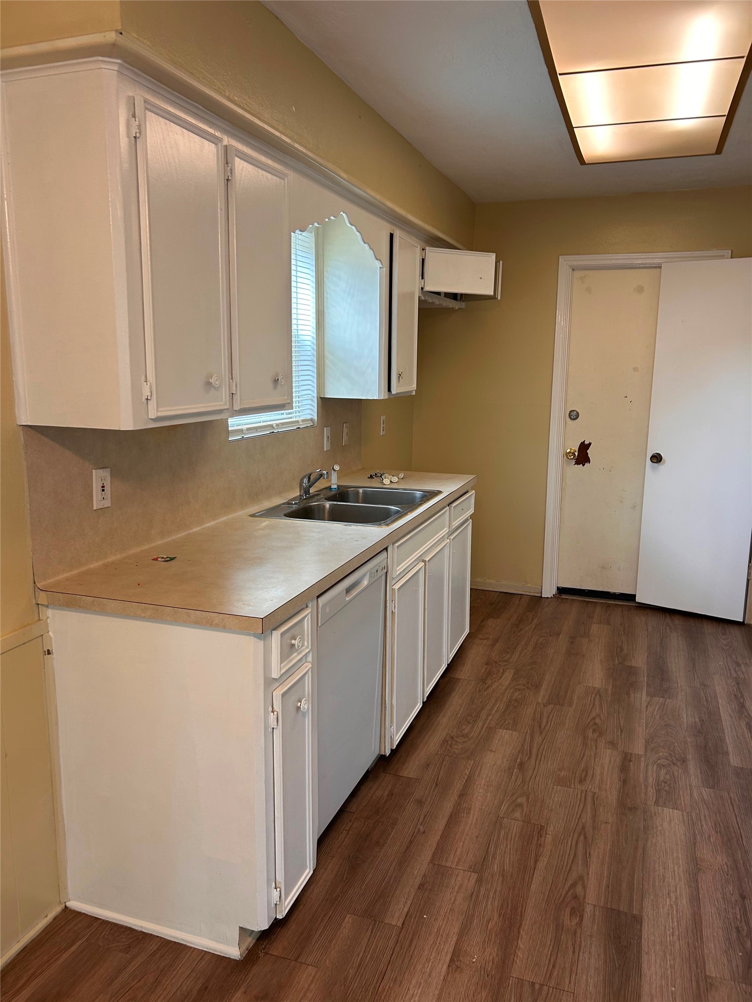 12755 Brookglade Circle Property Photo 3
