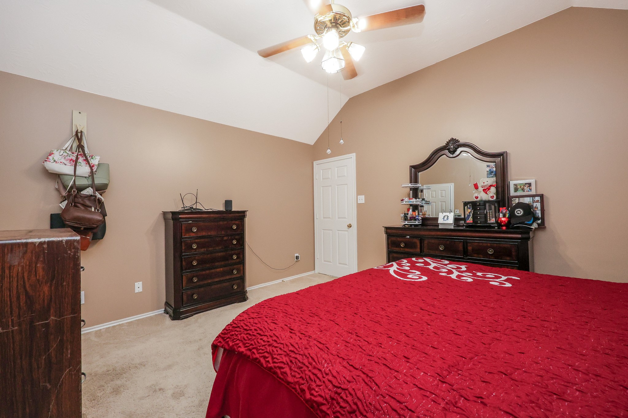 5233 Ridgecrest Drive Property Photo 17