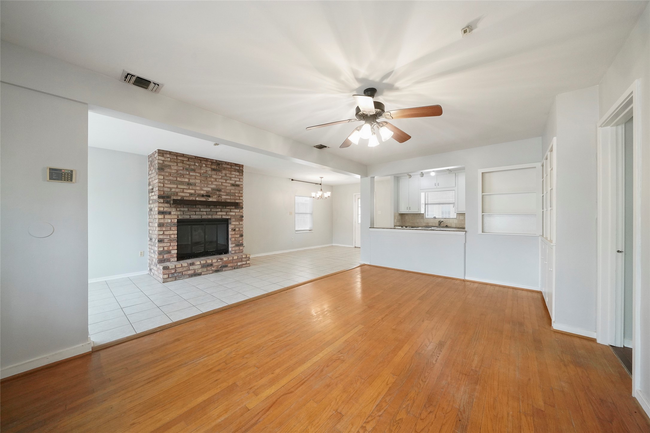 930 42nd Street Property Photo 5