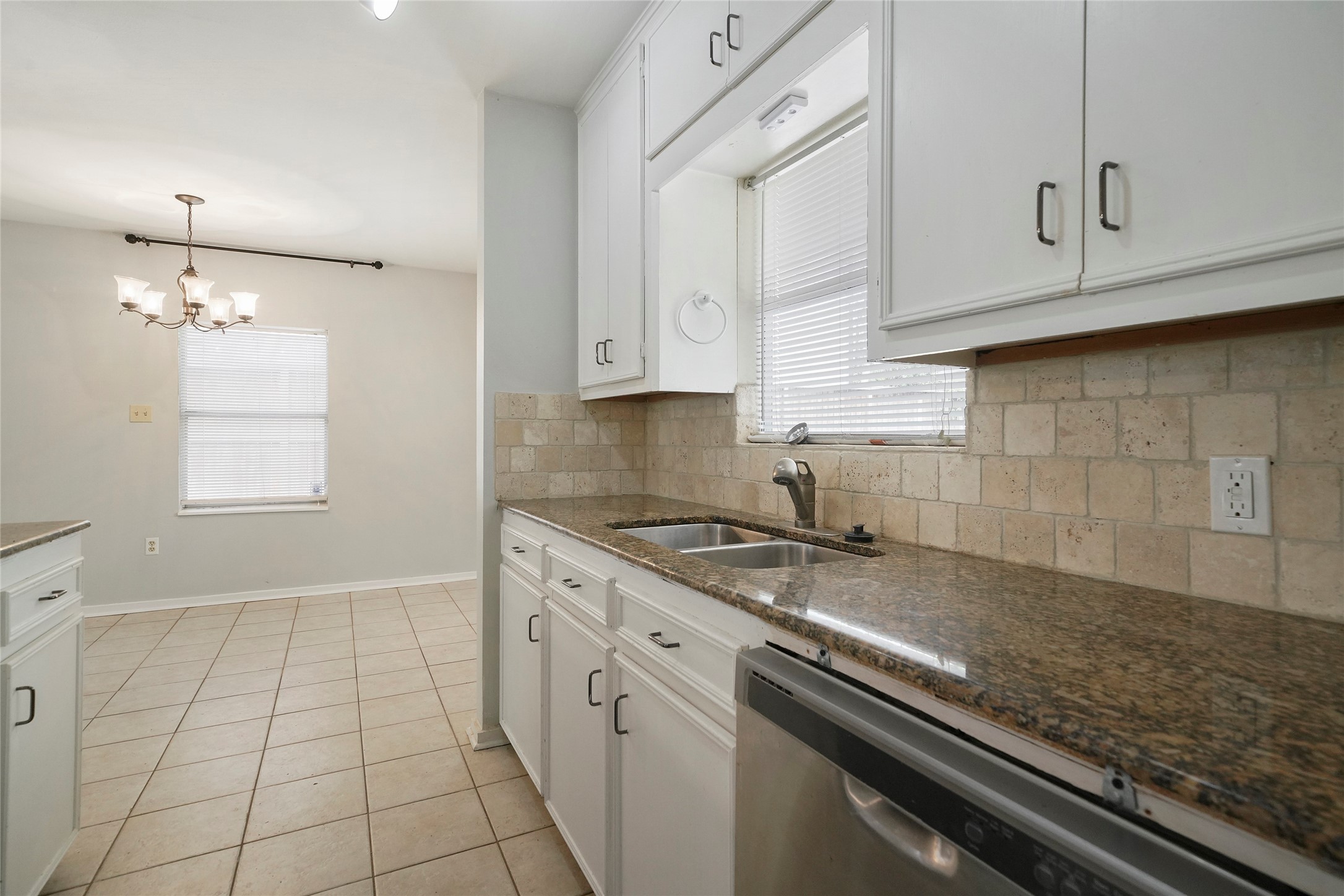 930 42nd Street Property Photo 19