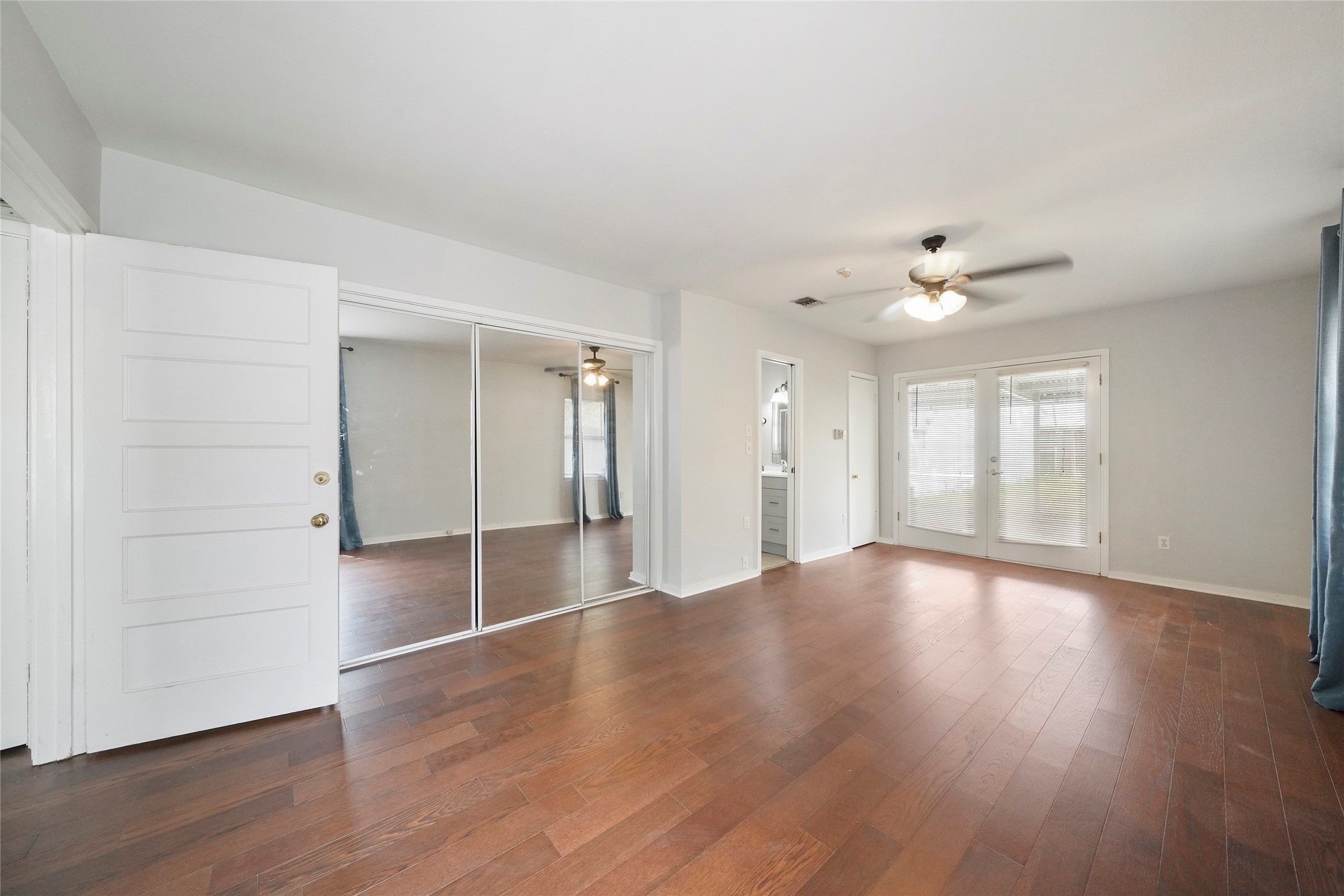 930 42nd Street Property Photo 20