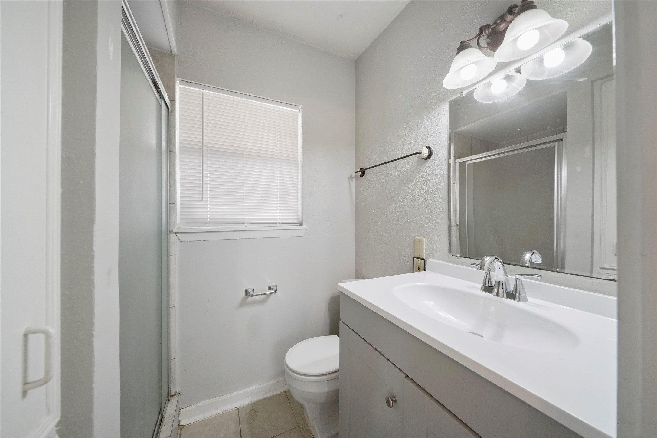 930 42nd Street Property Photo 24