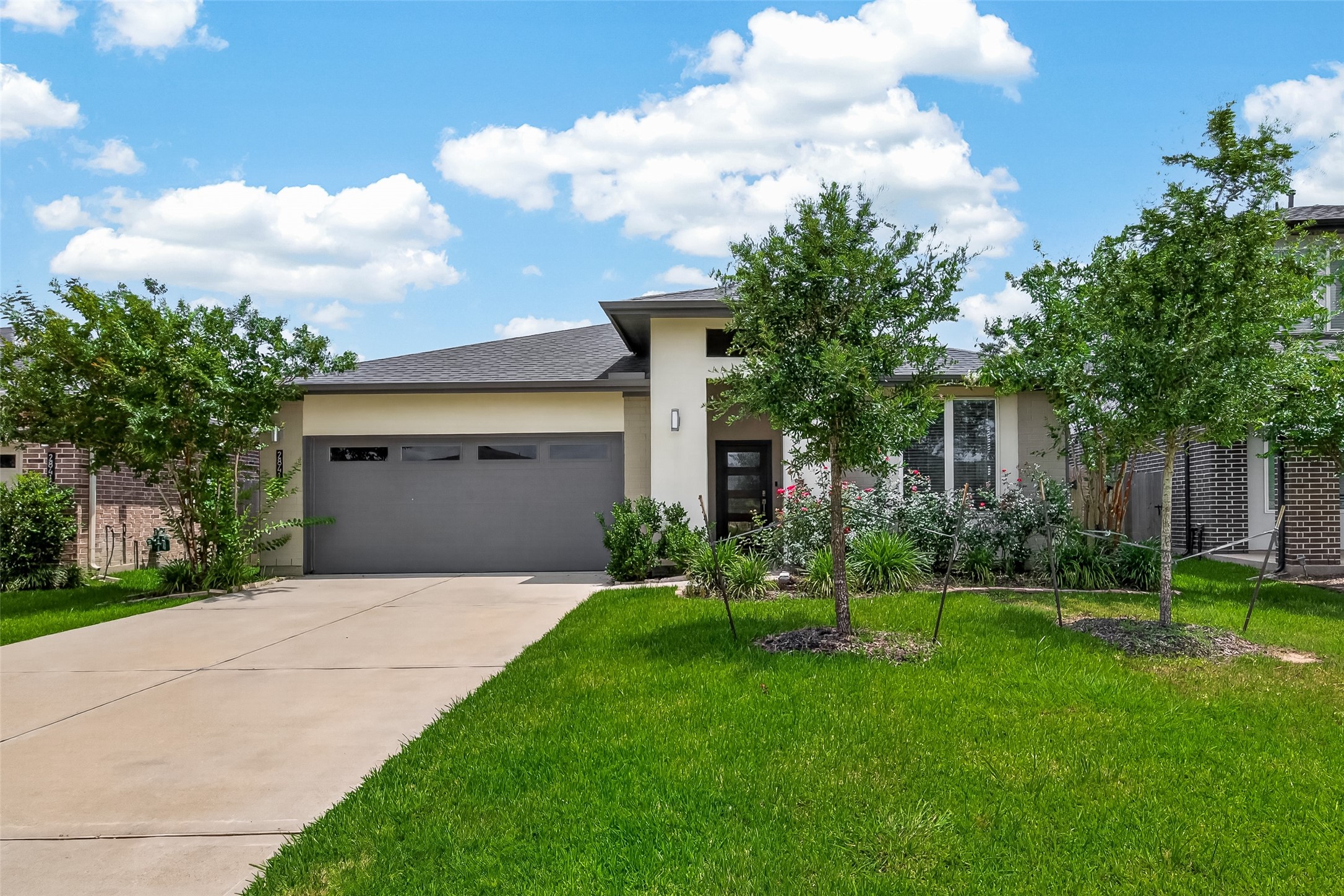 28419 Hazel Trail Property Photo 3