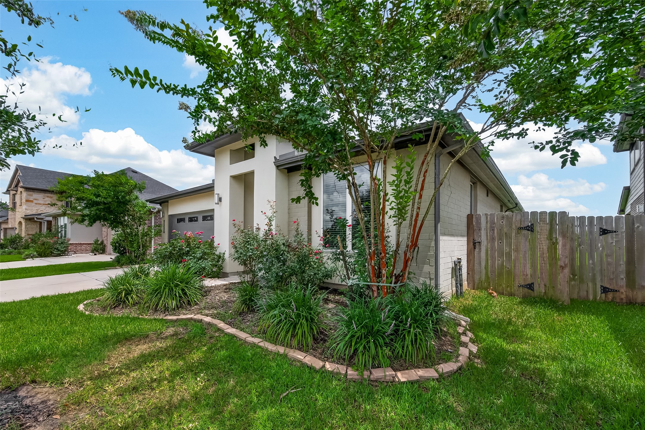 28419 Hazel Trail Property Photo 5