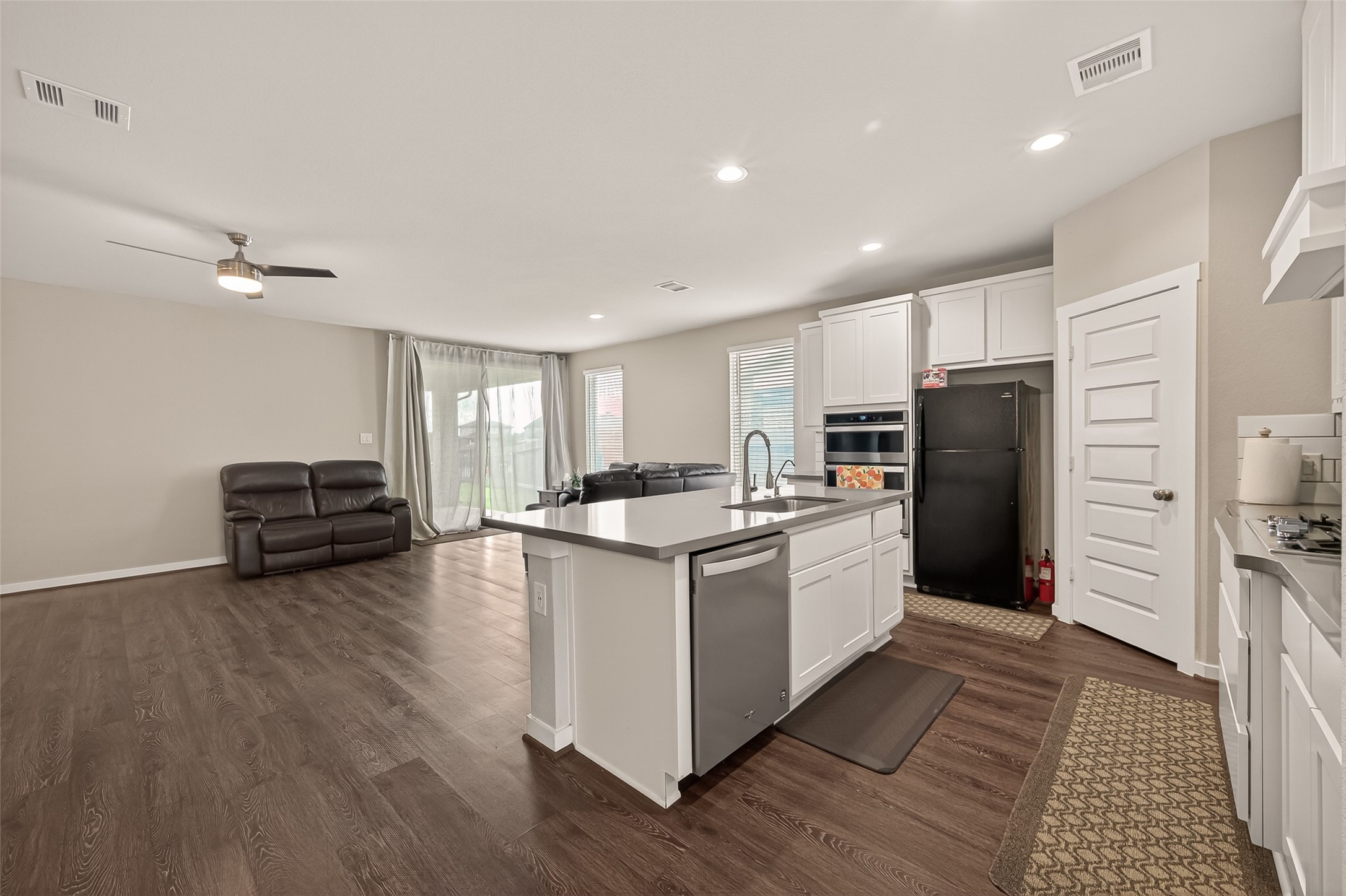 28419 Hazel Trail Property Photo 17