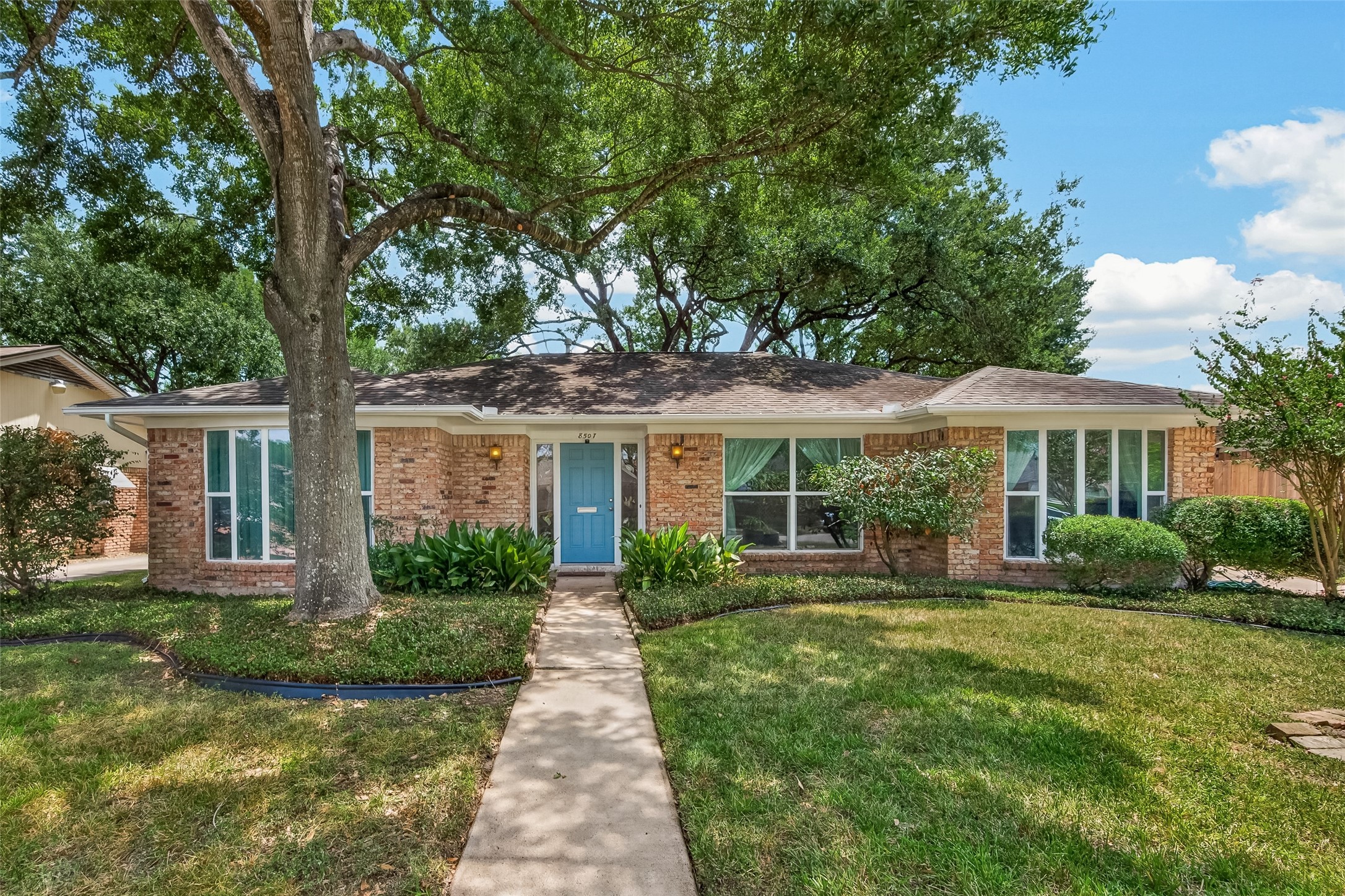 8507 Langdon Lane Property Photo 1