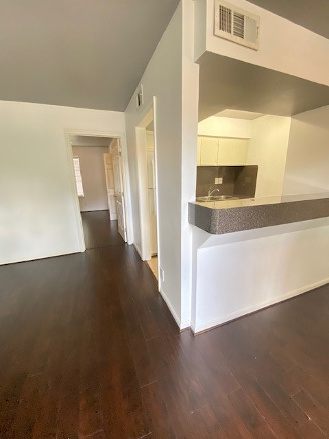 4701 Bell Street 6 Property Photo 6