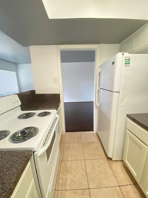 4701 Bell Street 6 Property Photo 8
