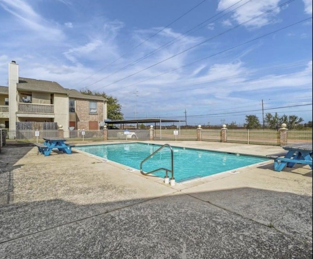 7600 Emmett F Lowry Expressway 904 Property Photo 19