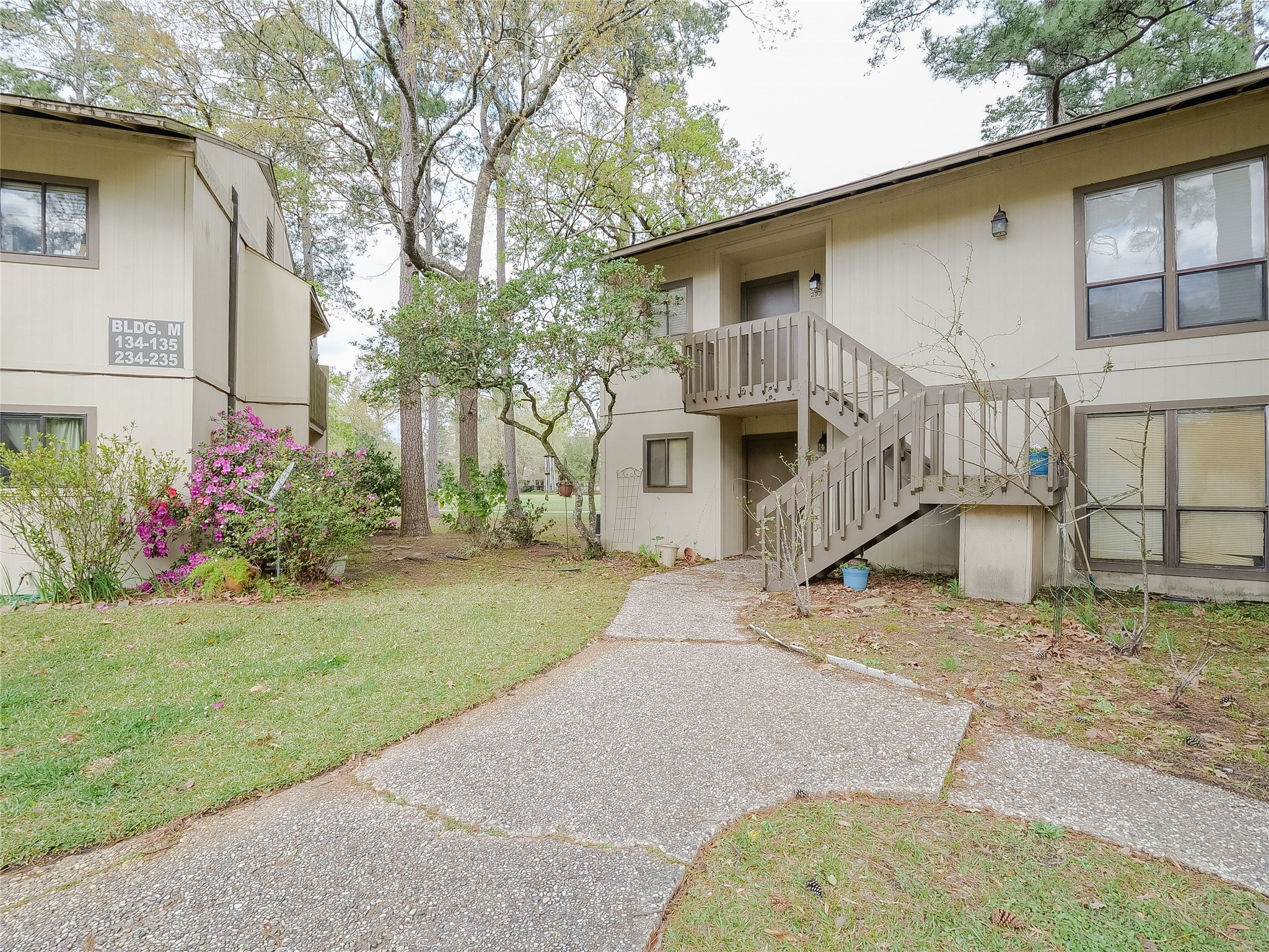 1500 S Diamondhead Boulevard 233 Property Photo 2