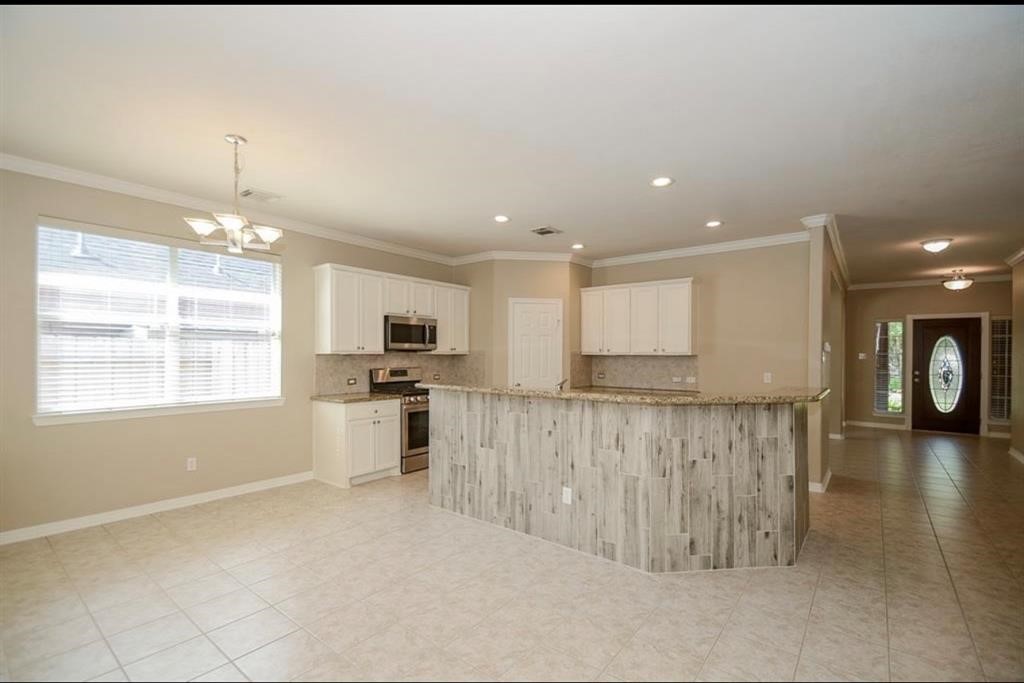 210 Riverway Bluff Lane Property Photo 3
