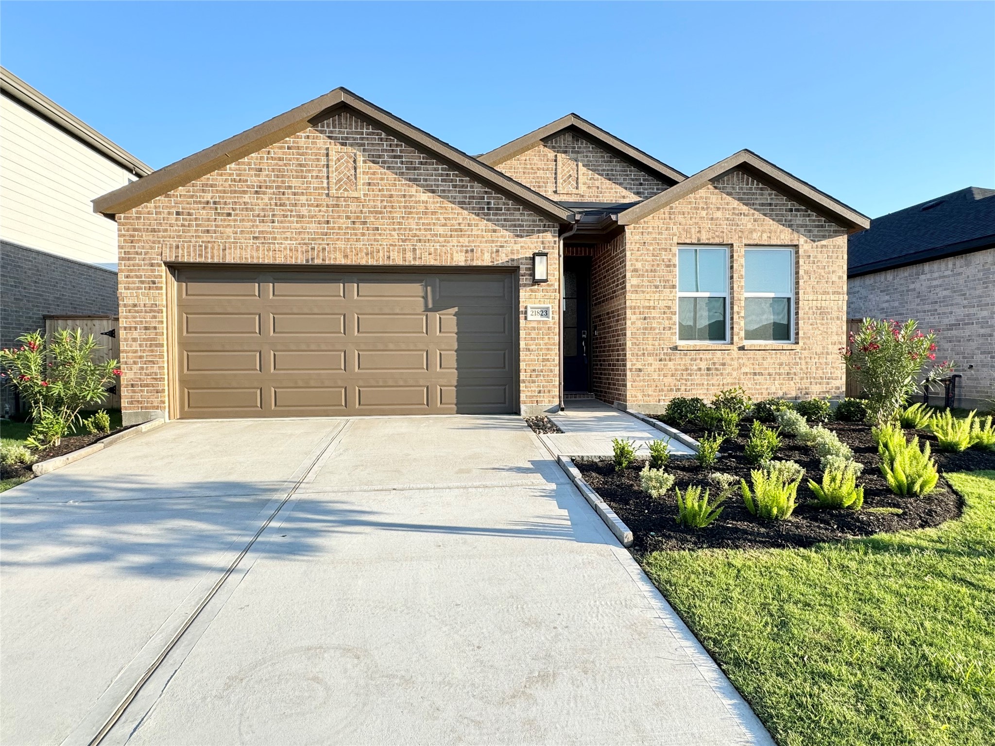 21823 White Stone Creek Dr Property Photo 1