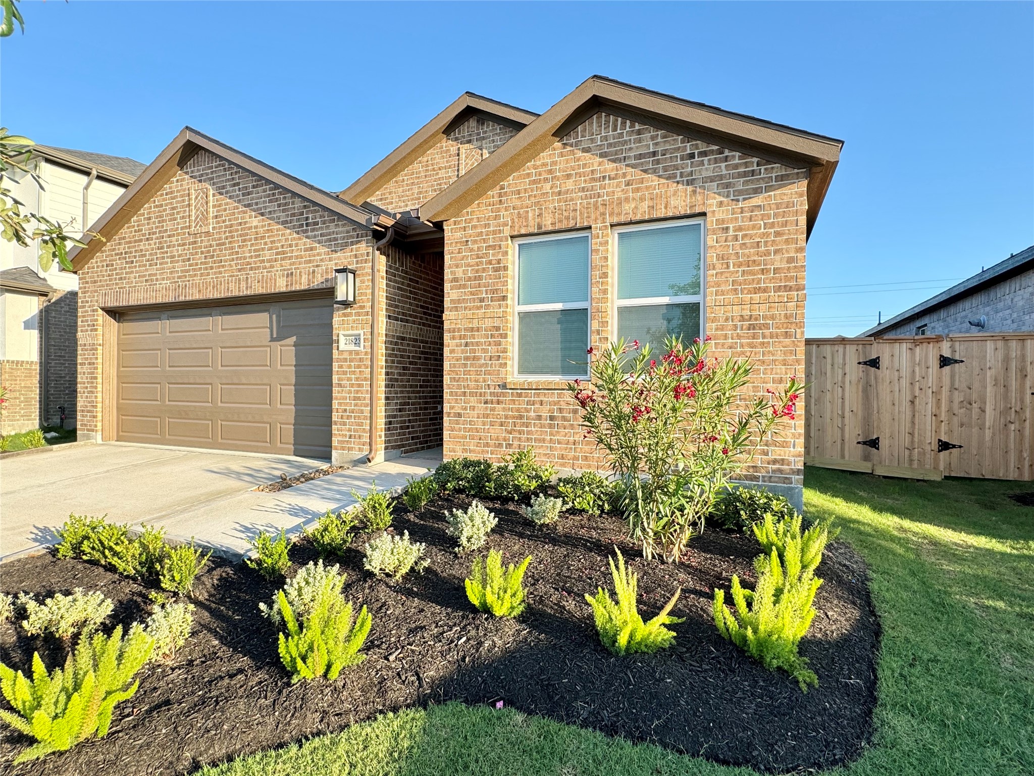 21823 White Stone Creek Dr Property Photo 2