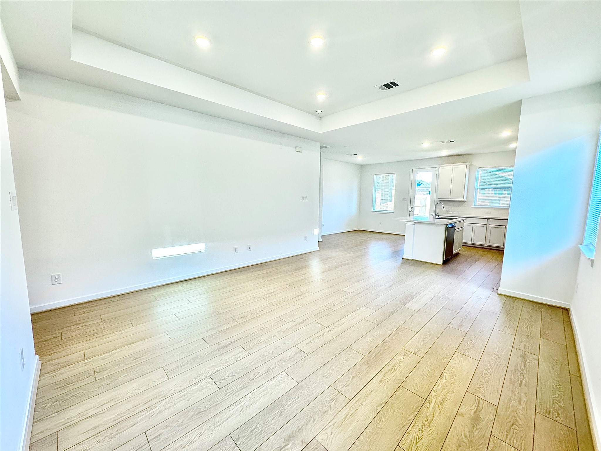 21823 White Stone Creek Dr Property Photo 4