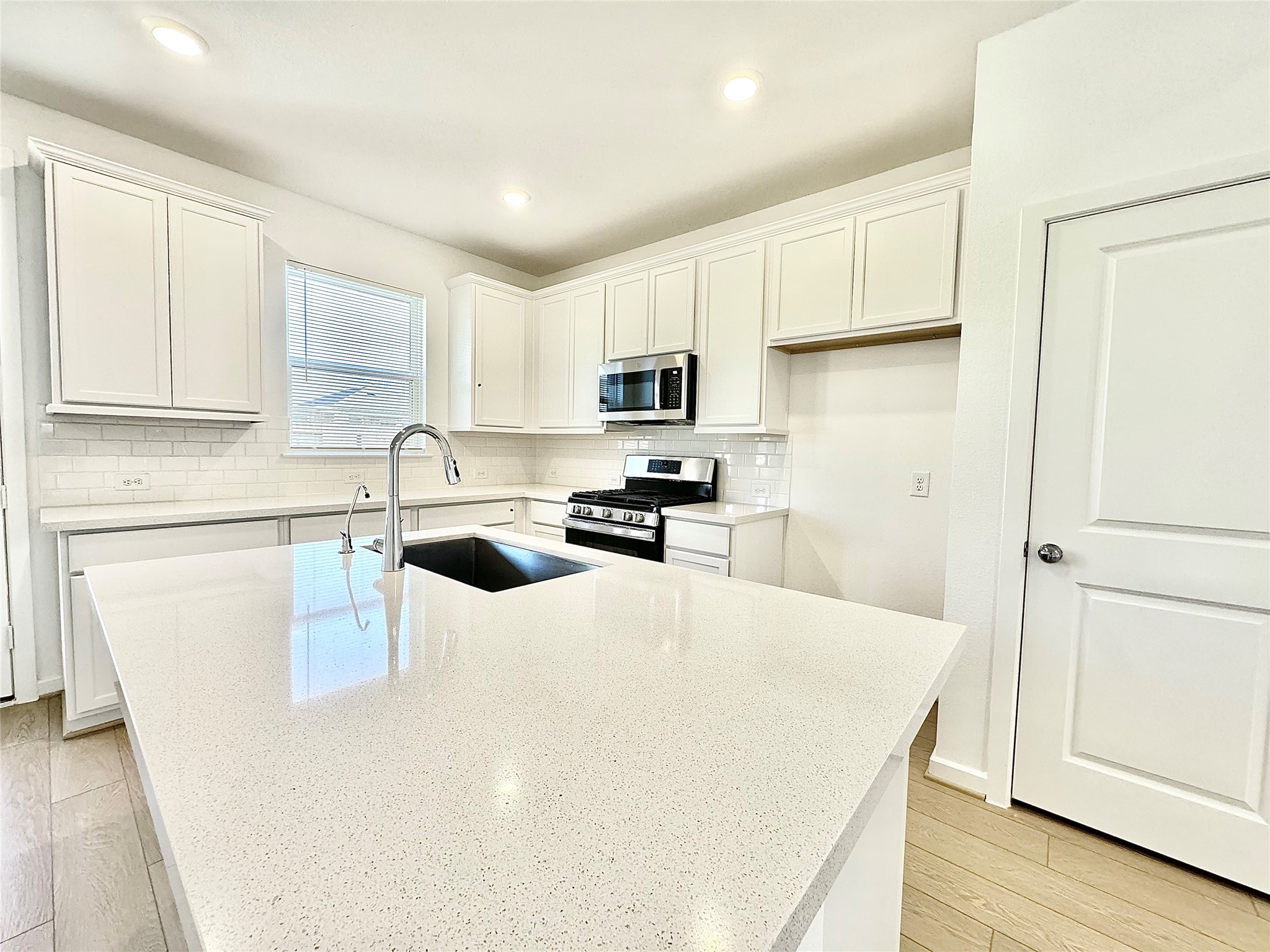 21823 White Stone Creek Dr Property Photo 8