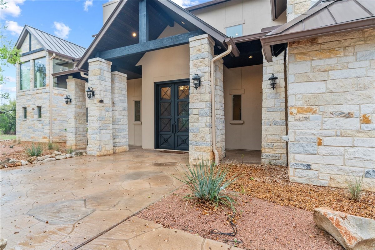 1951 Bridlewood Ranches Drive Property Photo 46