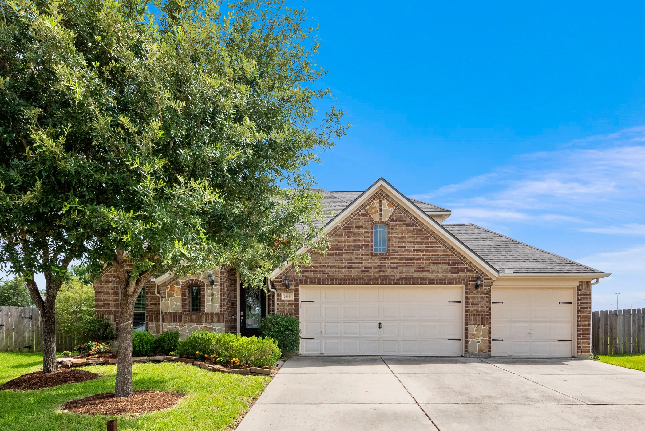 26635 Grey Sparrow Drive Property Photo 1