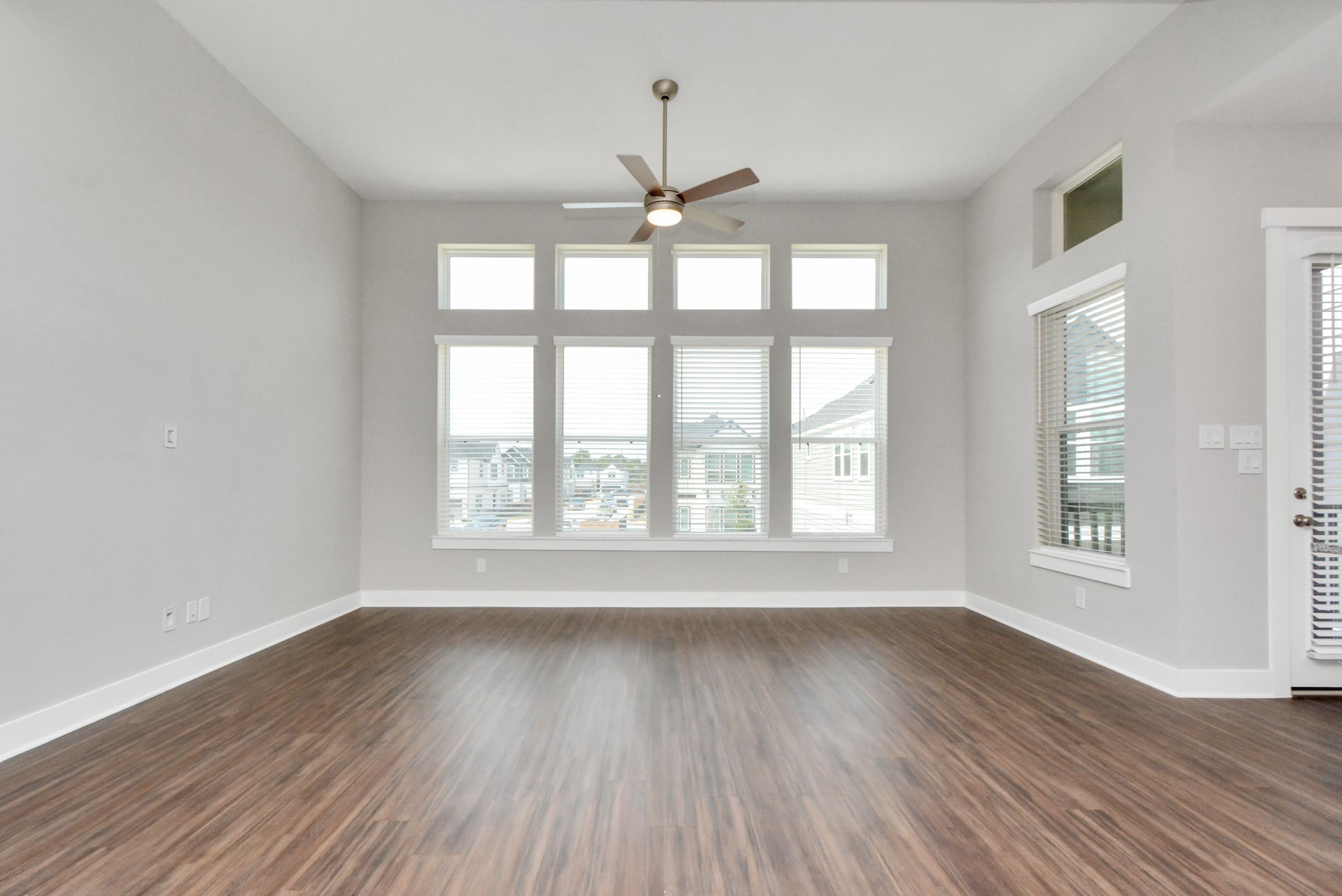 705 Strawberry Pines Court Property Photo 27