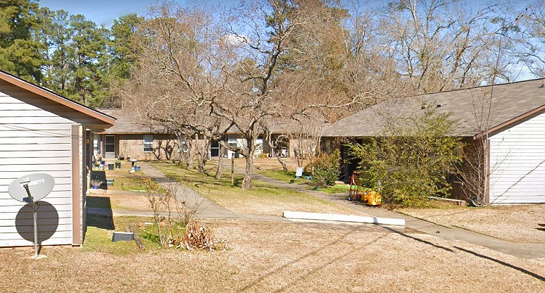 301 Harper Street Property Photo 4