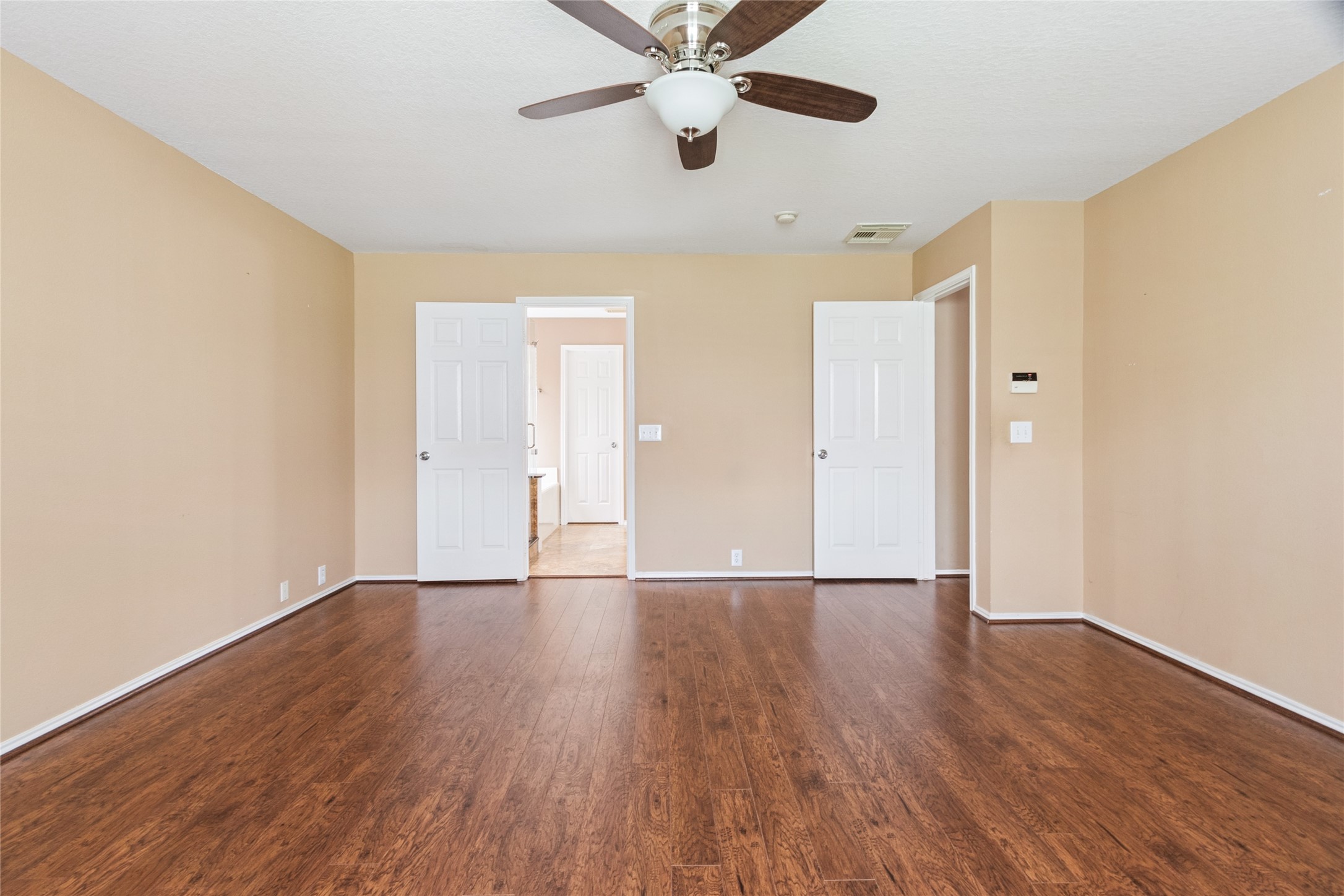 10306 Logan Bridge Lane Property Photo 10