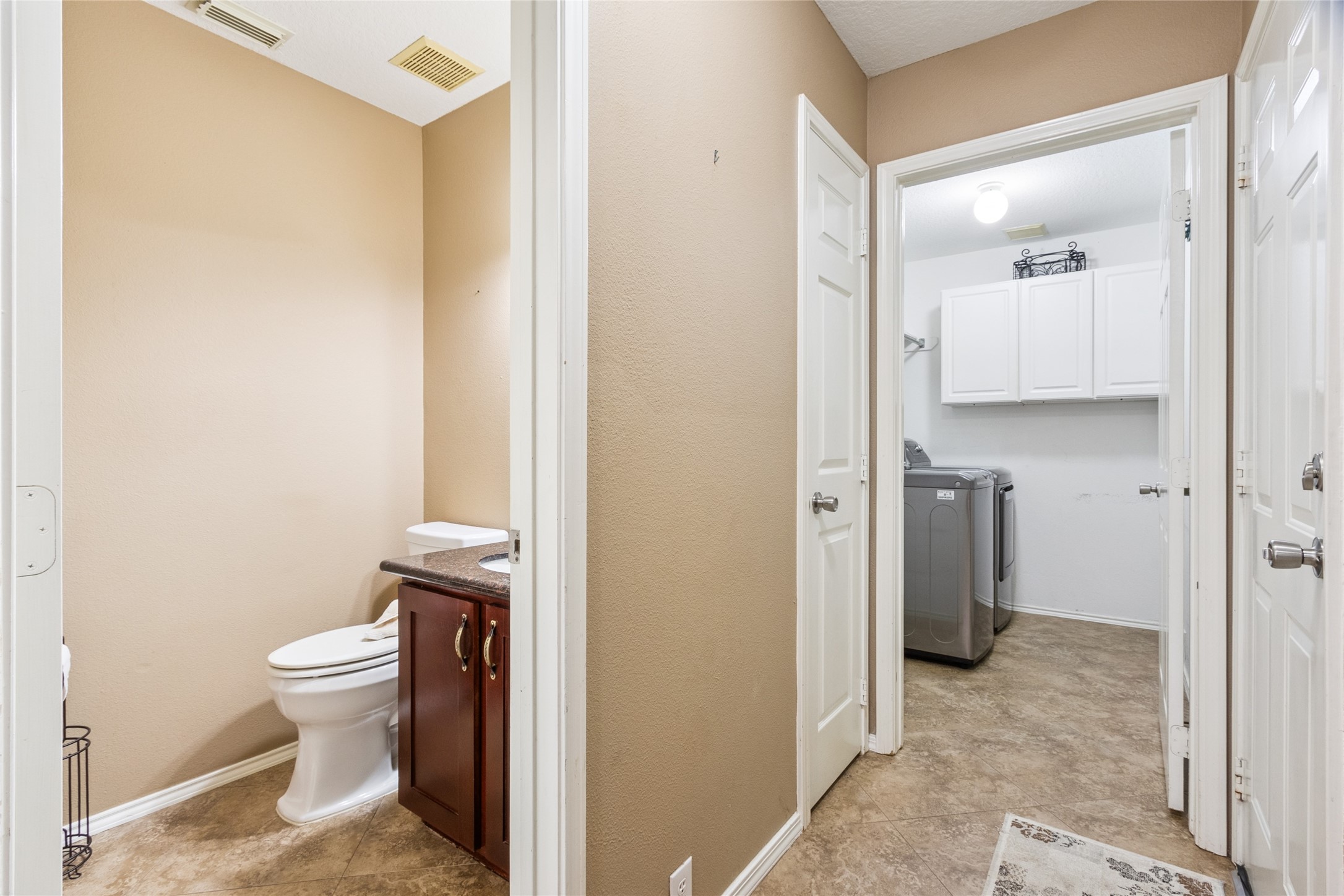 10306 Logan Bridge Lane Property Photo 14