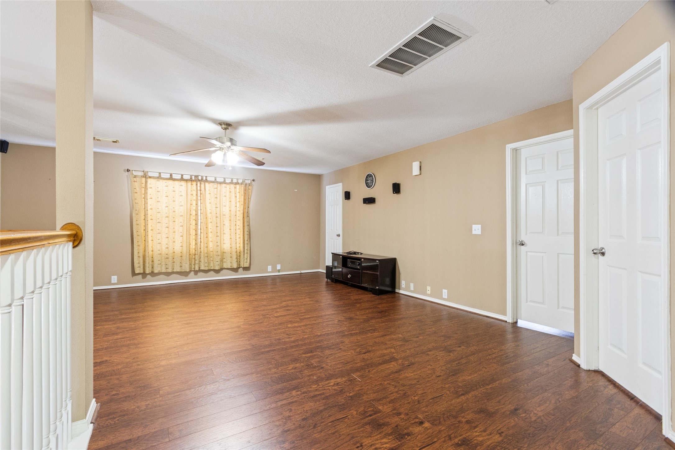 10306 Logan Bridge Lane Property Photo 16