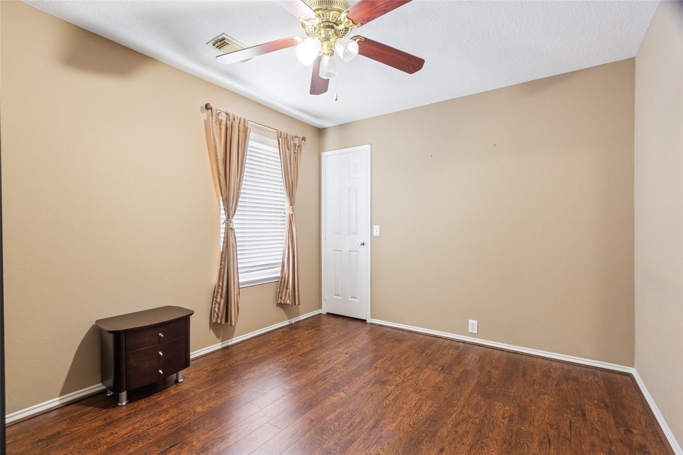 10306 Logan Bridge Lane Property Photo 20