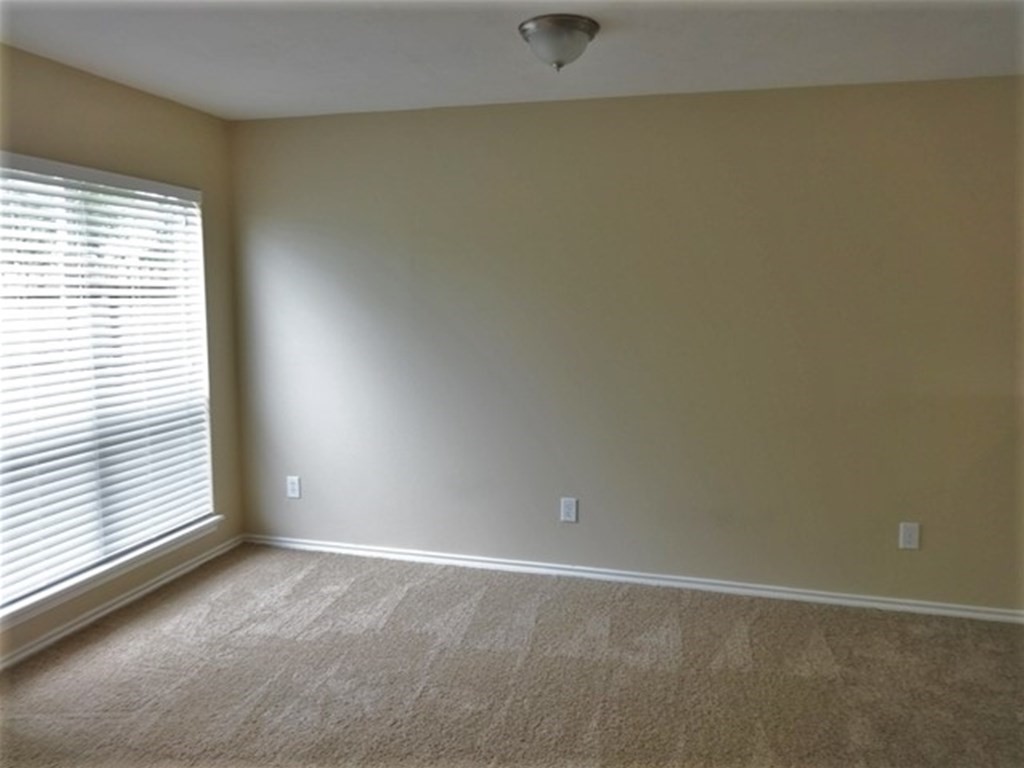 1103 Lochmoor Lane Property Photo 4