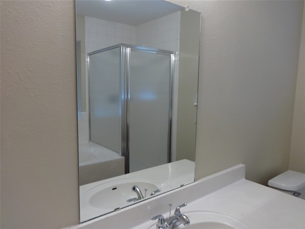 1103 Lochmoor Lane Property Photo 10