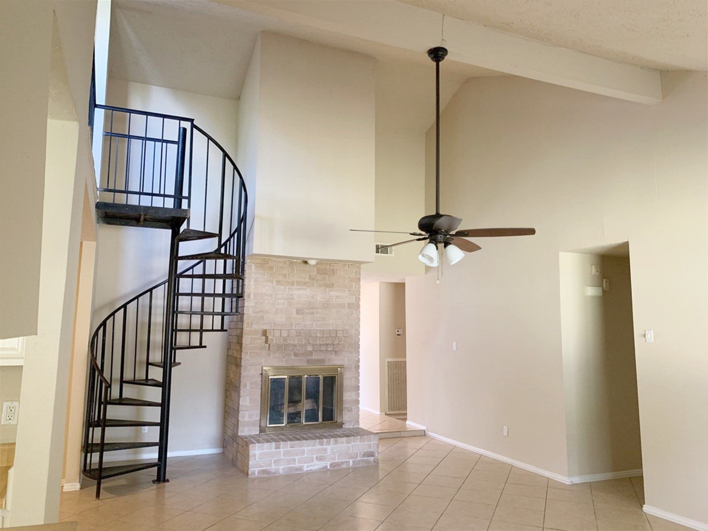 17138 Cutter Way Property Photo 2