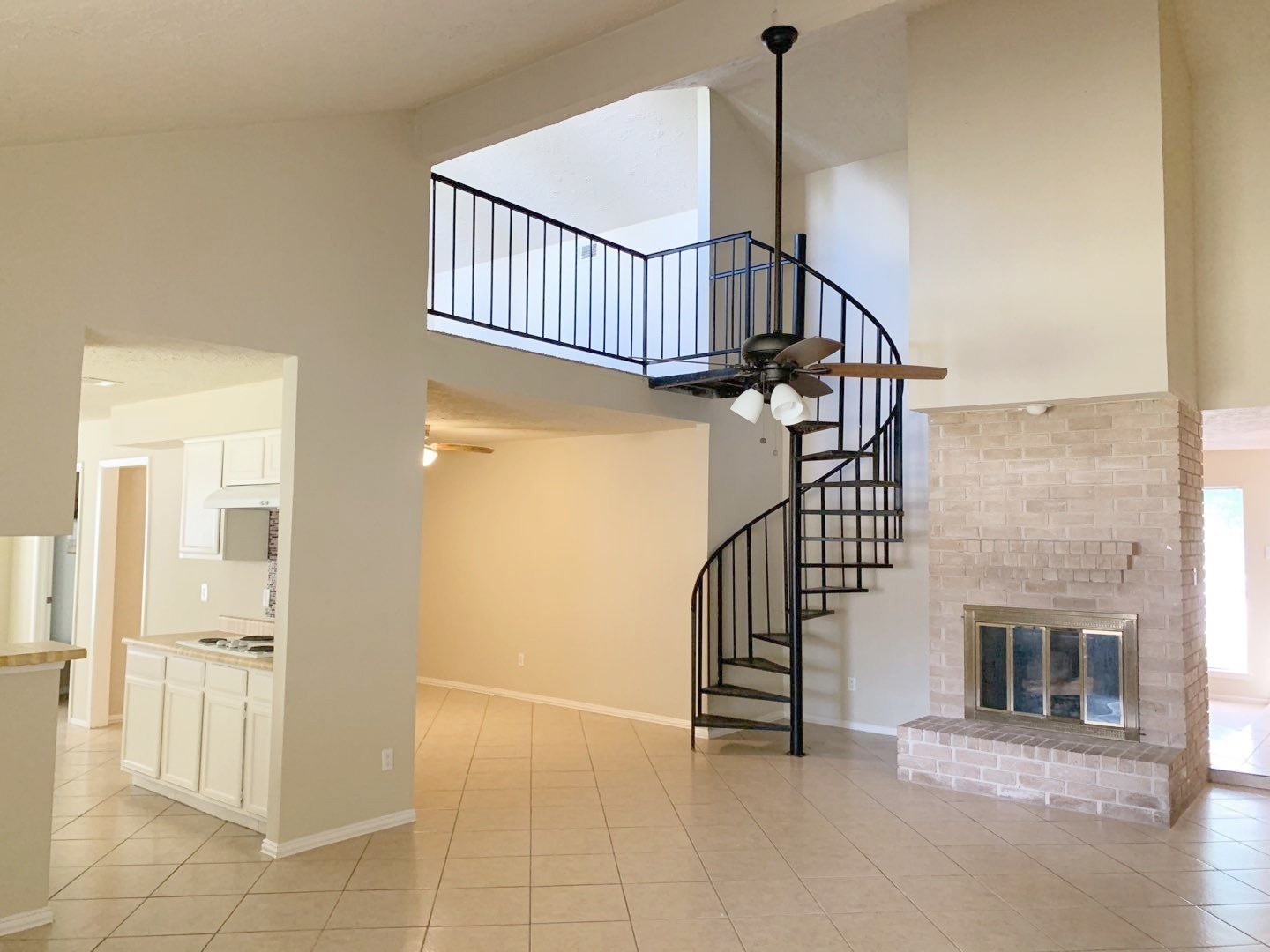 17138 Cutter Way Property Photo 3