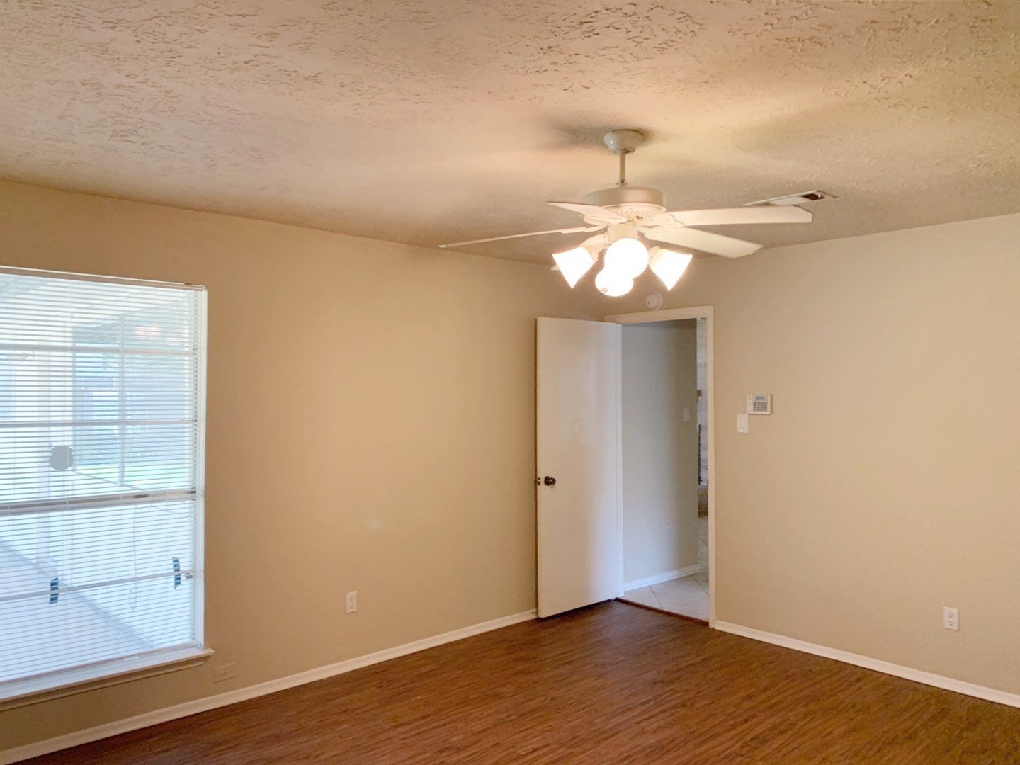 17138 Cutter Way Property Photo 6